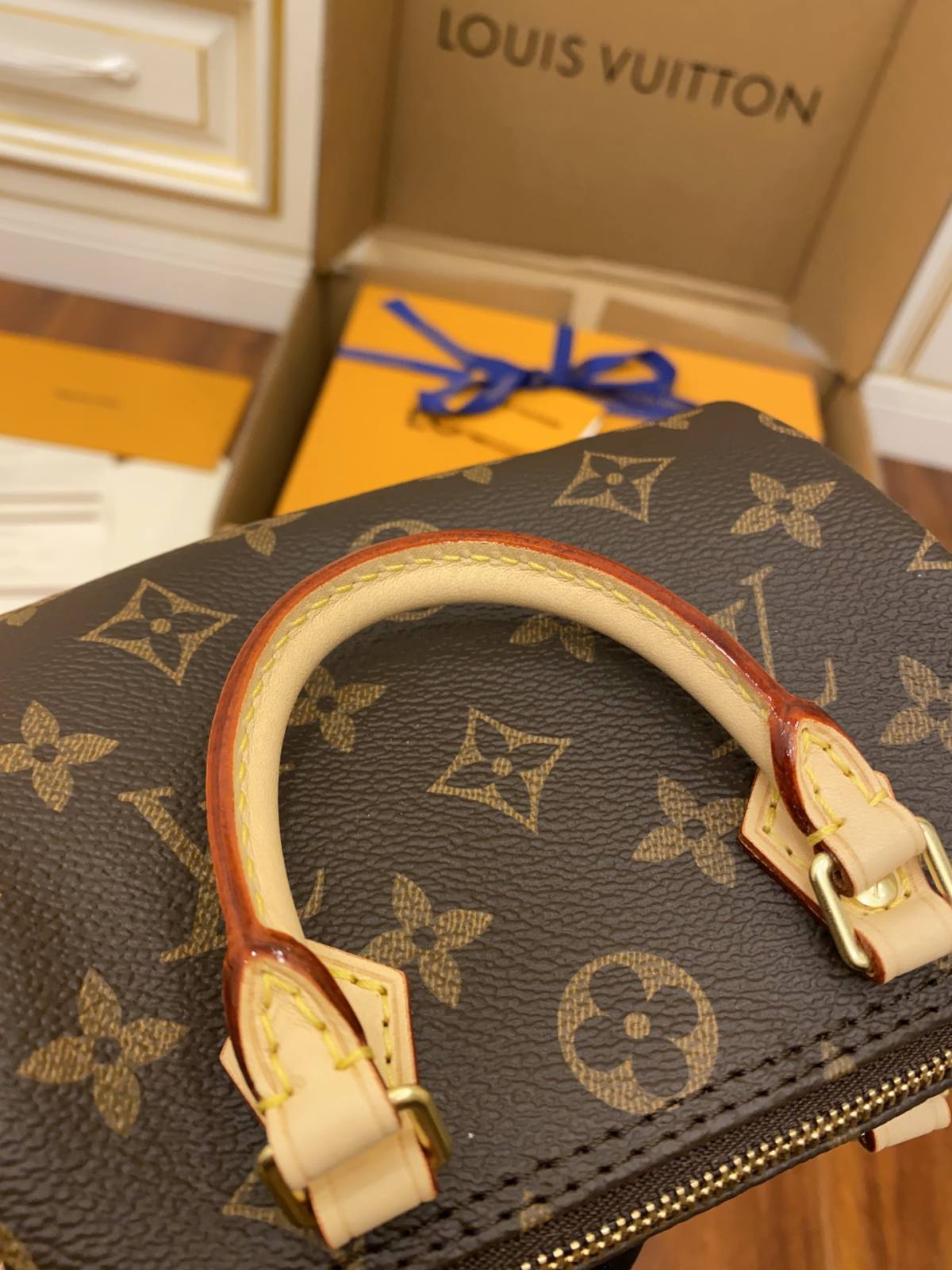 Ellebag’s Replica Artistry: LV Nano Speedy Handbag (M61252)-Best Quality Replica designer Bag factory in China