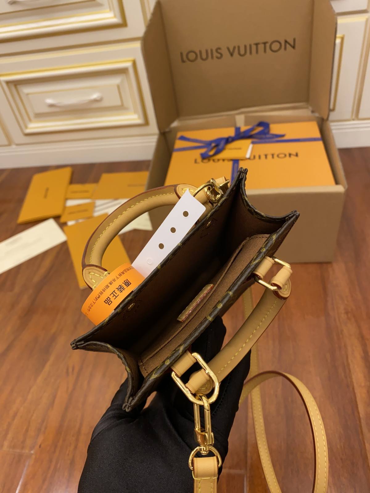 Ellebag’s Masterful Replica of Louis Vuitton Petit Sac Plat M69442: A Study in Excellence-Bescht Qualitéit Fake Louis Vuitton Bag Online Store, Replica Designer Bag ru