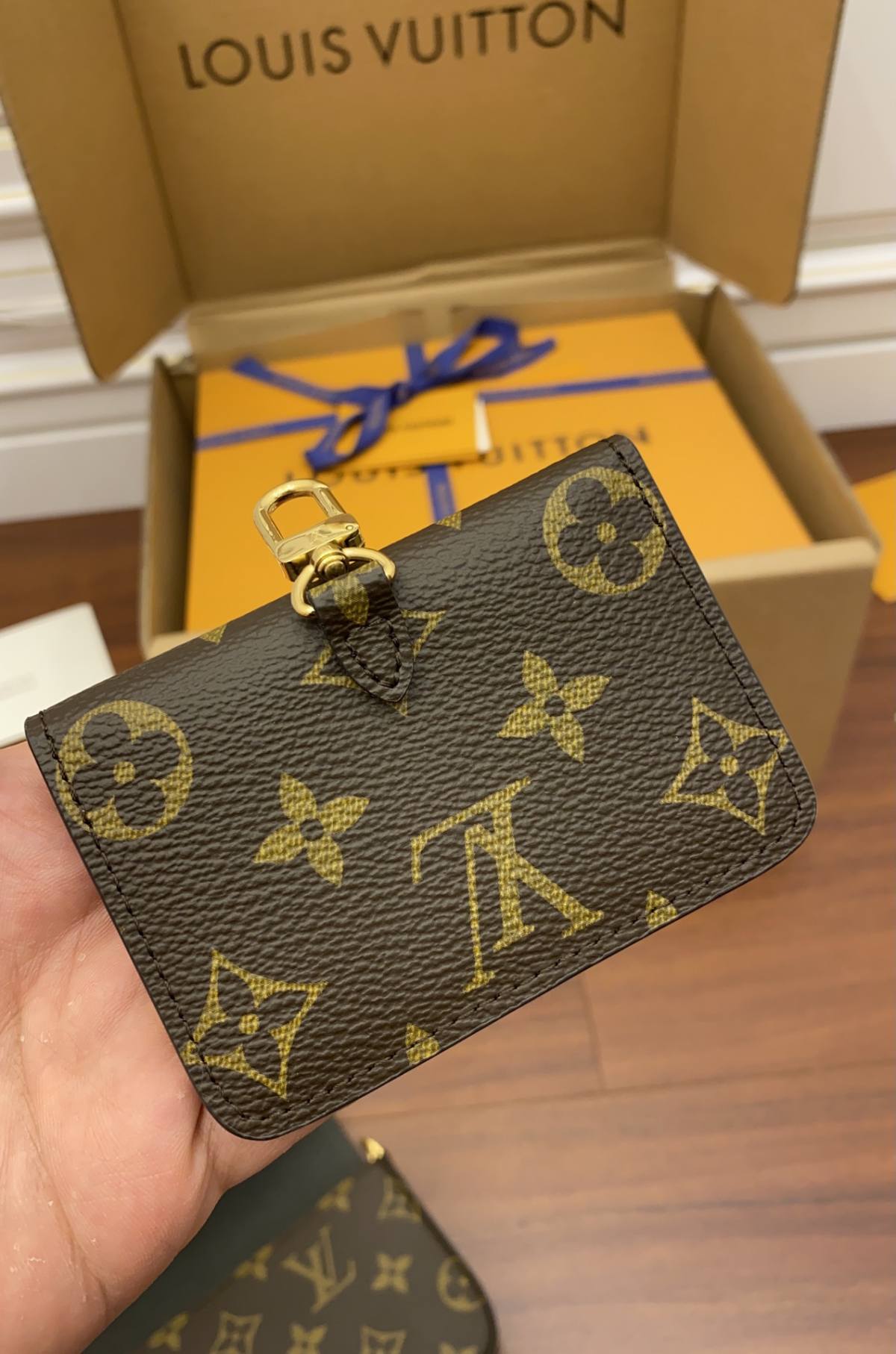 Ellebag’s Precision Crafted Replica of LV FÉLICIE Felicie Strap & Go M80091: A Green Marvel-最好的質量假路易威登包網上商店，複製設計師包 ru