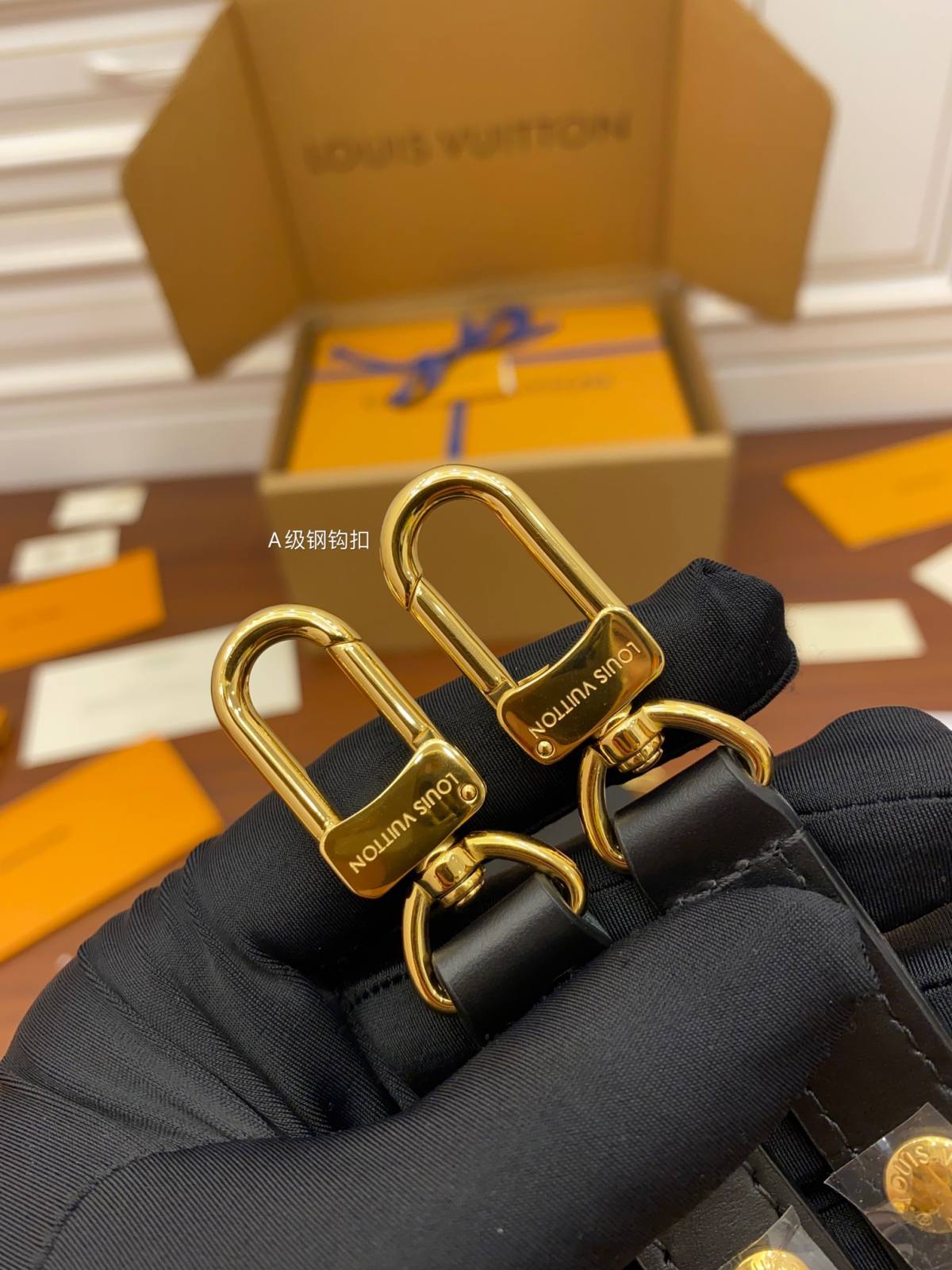 Ellebag’s Exquisite Replica of LV M80399 Black Multi Pochette Accessoires – The Epitome of Elegance-ร้านค้าออนไลน์กระเป๋า Louis Vuitton ปลอมคุณภาพดีที่สุด, กระเป๋าออกแบบจำลอง ru