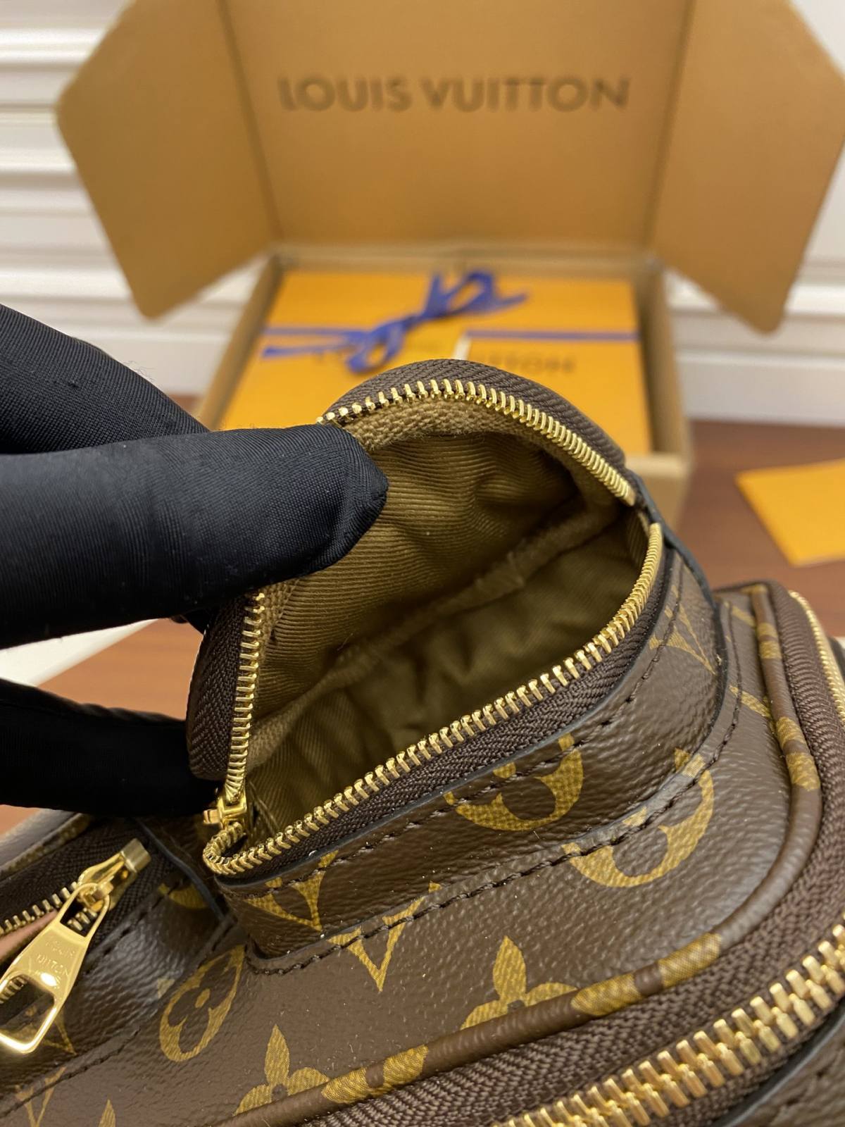 Ellebag’s Masterful Replica of LV UTILITY CROSSBODY M80446 – A Monogram Marvel-ហាងអនឡាញកាបូប Louis Vuitton ក្លែងក្លាយដែលមានគុណភាពល្អបំផុត កាបូបអ្នករចនាម៉ូដចម្លង ru