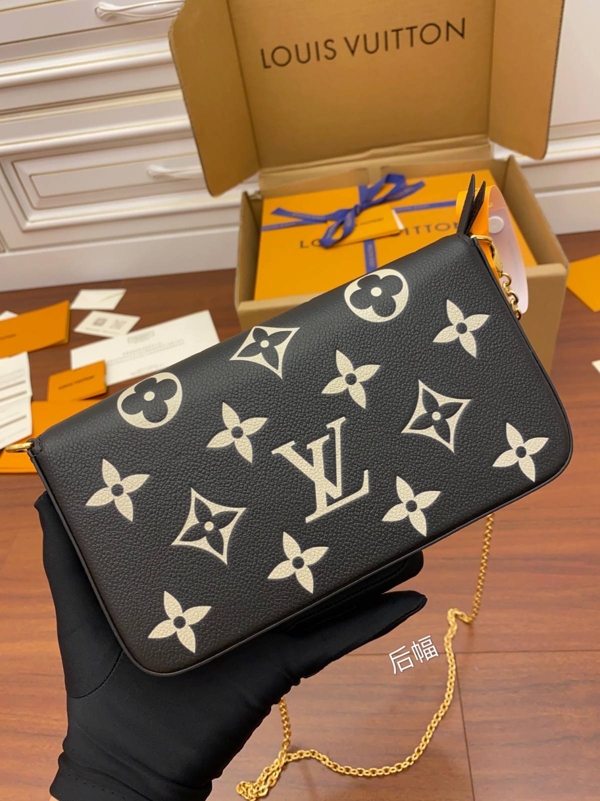 Ellebag’s Replica Excellence in Louis Vuitton M80482 Black Pochette FÉLICIE Felicie Chain Bag-Best Quality Replica designer Bag factory in China