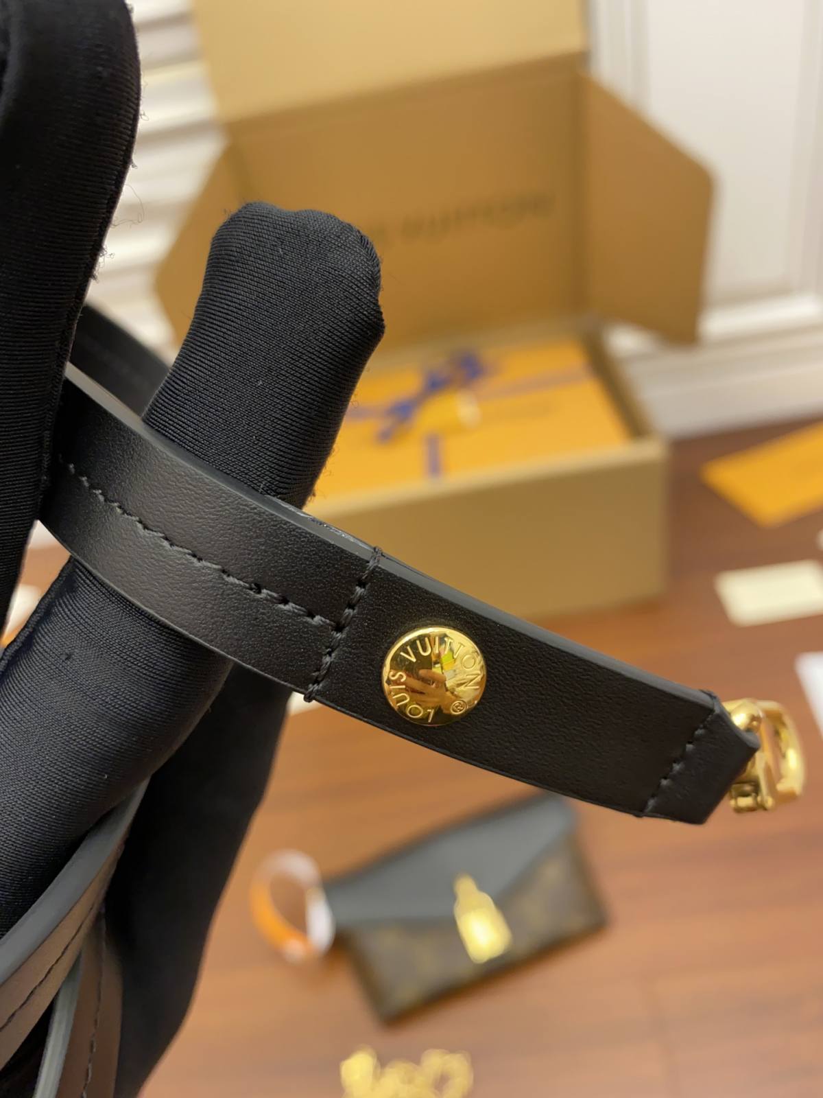 Ellebag’s Replica Craftsmanship: Louis Vuitton PADLOCK ON STRAP Handbag (M80559) in Black Monogram-Zoo Zoo Fake Louis Vuitton Hnab Online Khw, Replica designer hnab ru