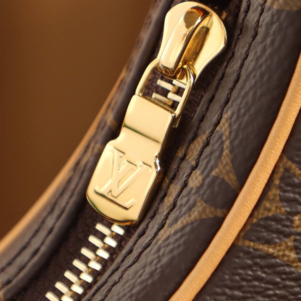 Ellebag Factory’s Masterful Replication of Louis Vuitton M81098 Loop Bag-Negozio in linea della borsa falsa di Louis Vuitton di migliore qualità, borsa del progettista della replica ru