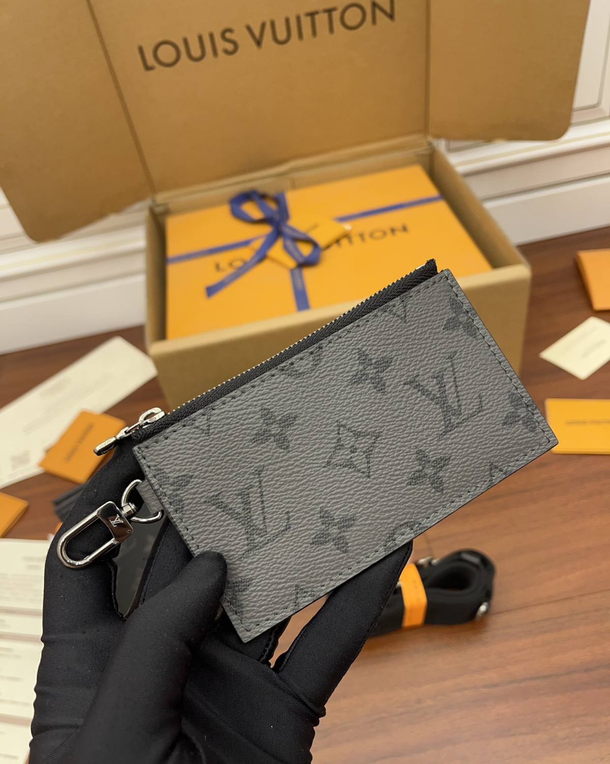 Ellebag Factory’s Exquisite Replication of Louis Vuitton M81124 Monogram Eclipse Black Gaston-Bescht Qualitéit Fake Louis Vuitton Bag Online Store, Replica Designer Bag ru