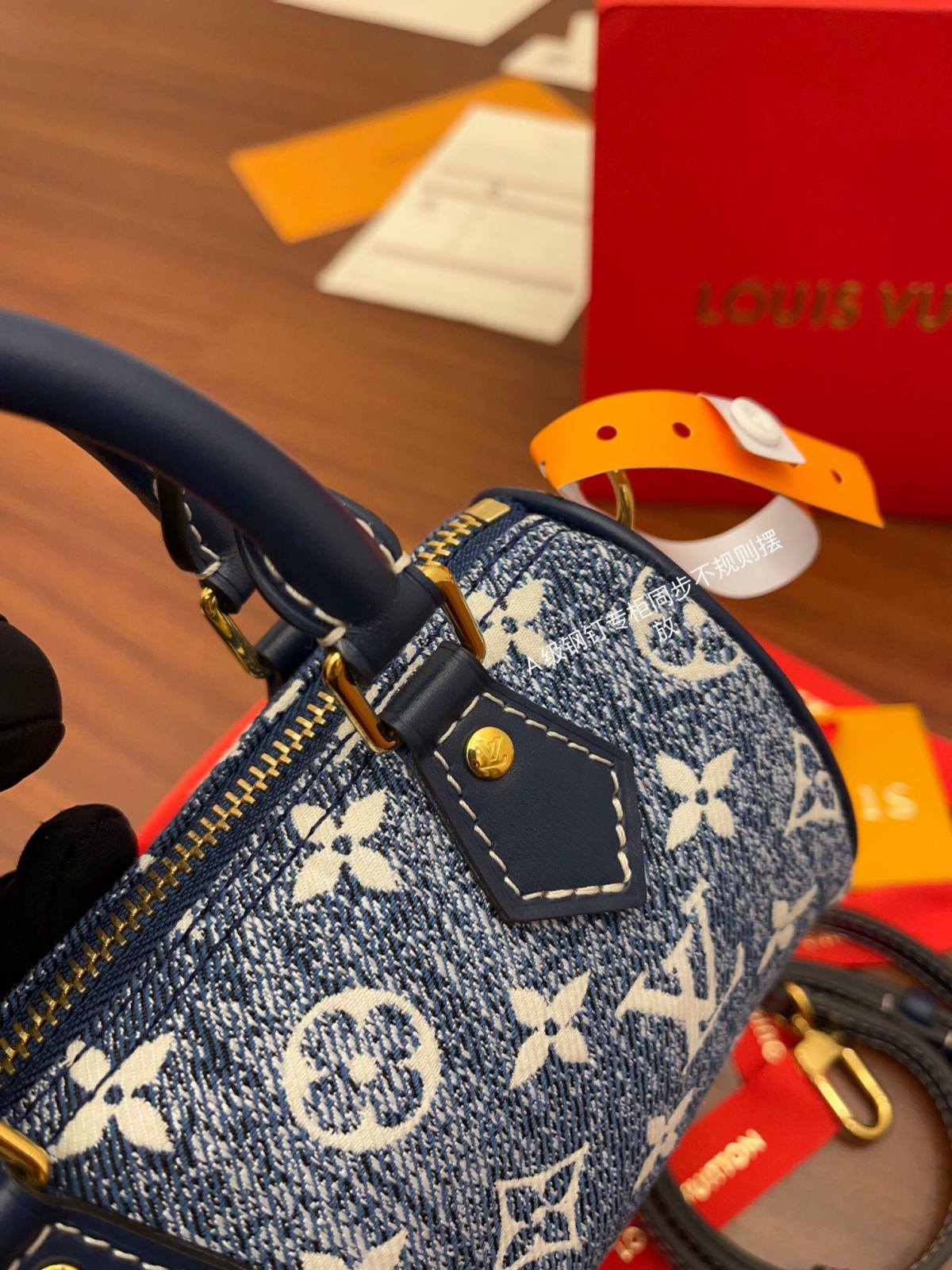 Ellebag Factory’s Masterful Replication of Louis Vuitton M81168 NANO SPEEDY Handbag in Blue Monogram Embossed Denim-Meilleure qualité de faux sac Louis Vuitton en ligne, réplique de sac de créateur ru