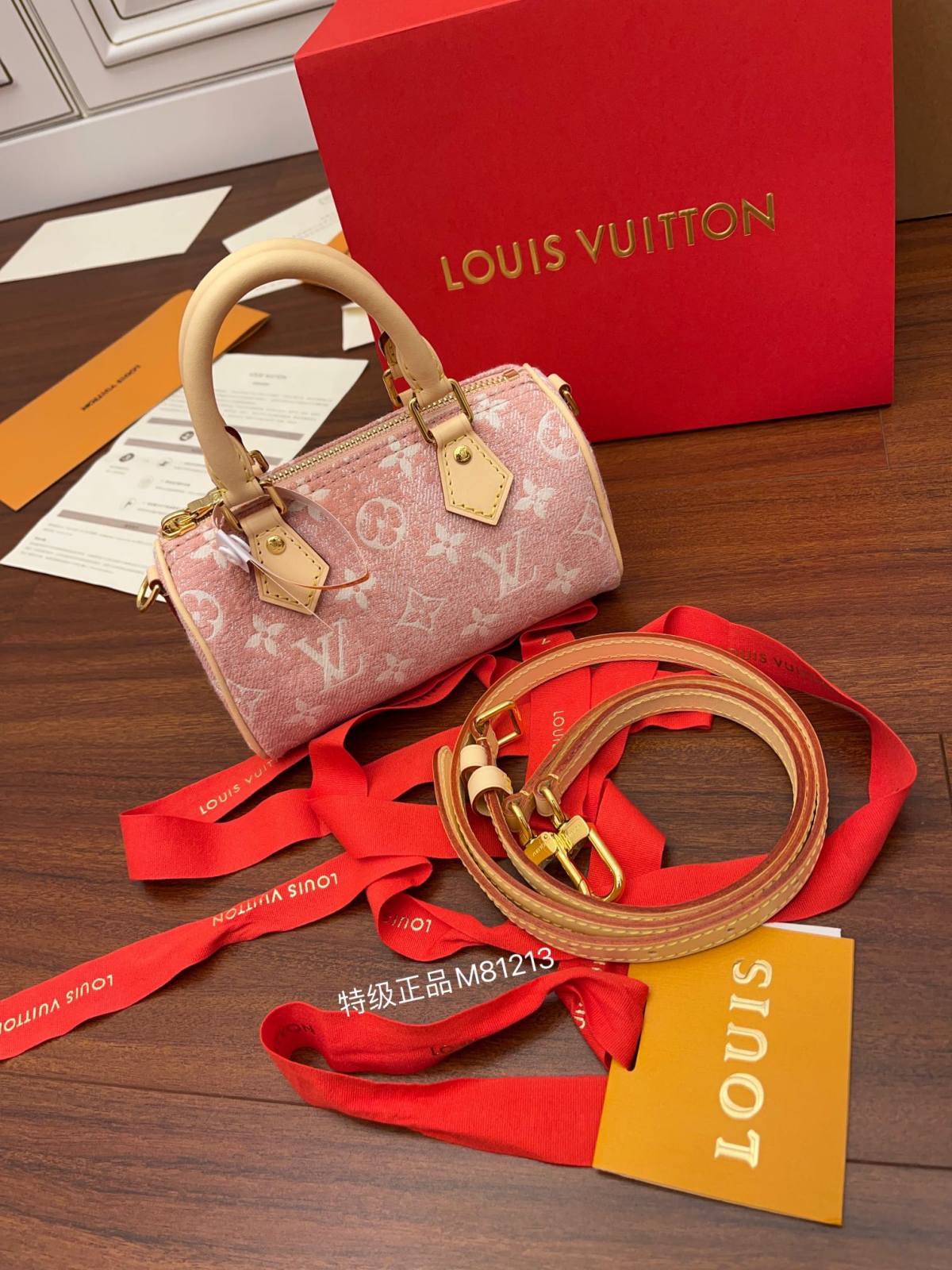 Ellebag Factory’s Replication Craftsmanship for Louis Vuitton M81213 Nano Speedy Handbag in Pink-最好的質量假路易威登包網上商店，複製設計師包 ru