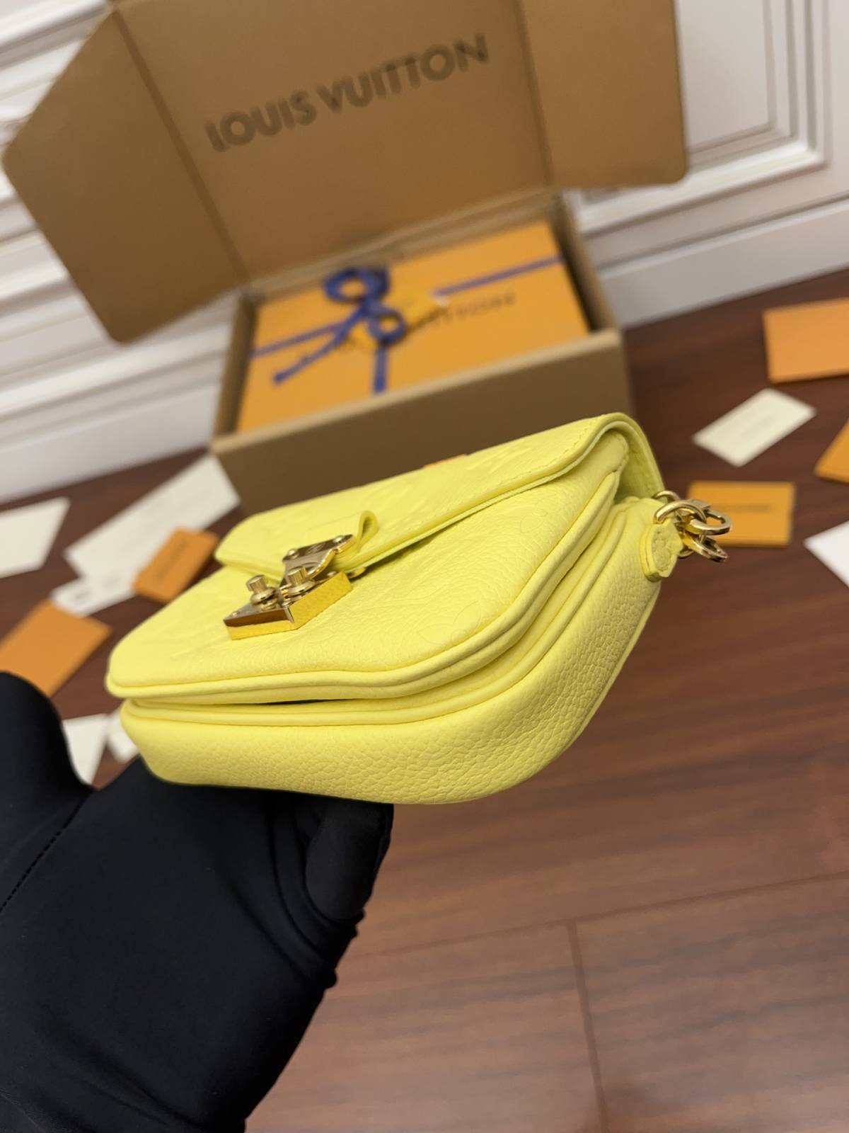 Ellebag Factory’s Exquisite Replication Techniques for Louis Vuitton M81407 Metis Bag Super Mini in Yellow Full Leather-L-Aħjar Kwalità Foloz Louis Vuitton Bag Online Store, Replica designer bag ru