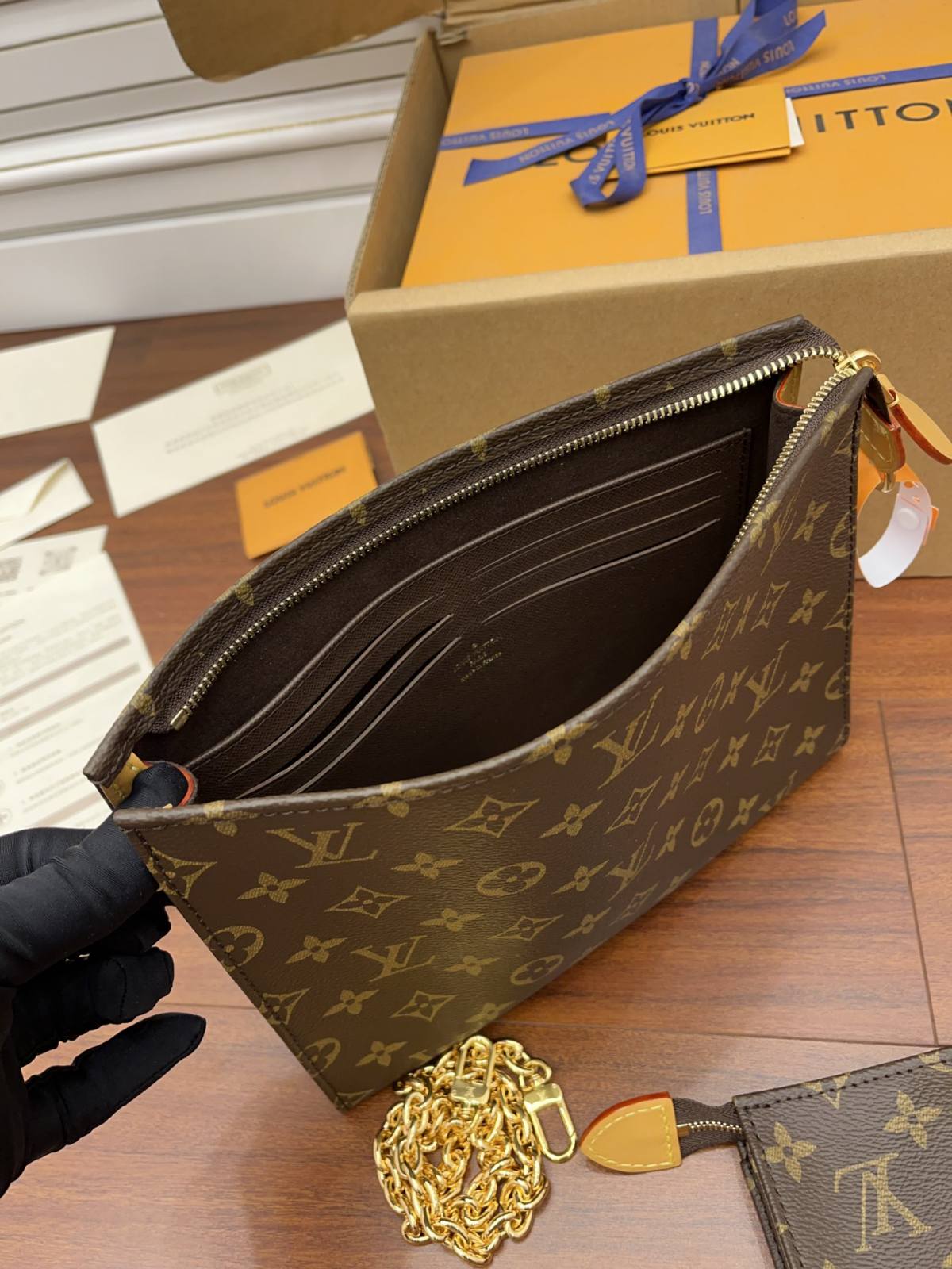 Ellebag Factory’s Exemplary Replication Techniques for Louis Vuitton M81412 Toiletry Pouch on Chain Handbag-Online obchod s falošnou taškou Louis Vuitton najvyššej kvality, replika značkovej tašky ru