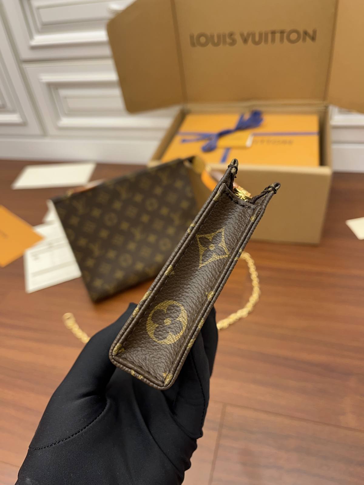 Ellebag Factory’s Exemplary Replication Techniques for Louis Vuitton M81412 Toiletry Pouch on Chain Handbag-Online obchod s falošnou taškou Louis Vuitton najvyššej kvality, replika značkovej tašky ru