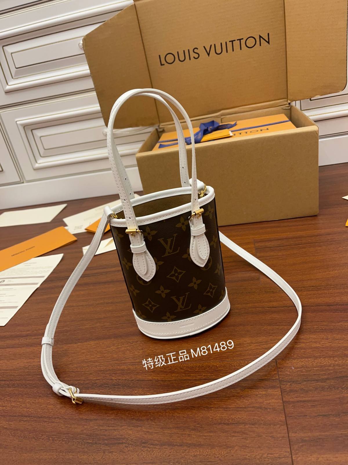 Ellebag Factory’s Expert Replication Techniques for Louis Vuitton M81489 LV Nano Bucket Handbag-ร้านค้าออนไลน์กระเป๋า Louis Vuitton ปลอมคุณภาพดีที่สุด, กระเป๋าออกแบบจำลอง ru