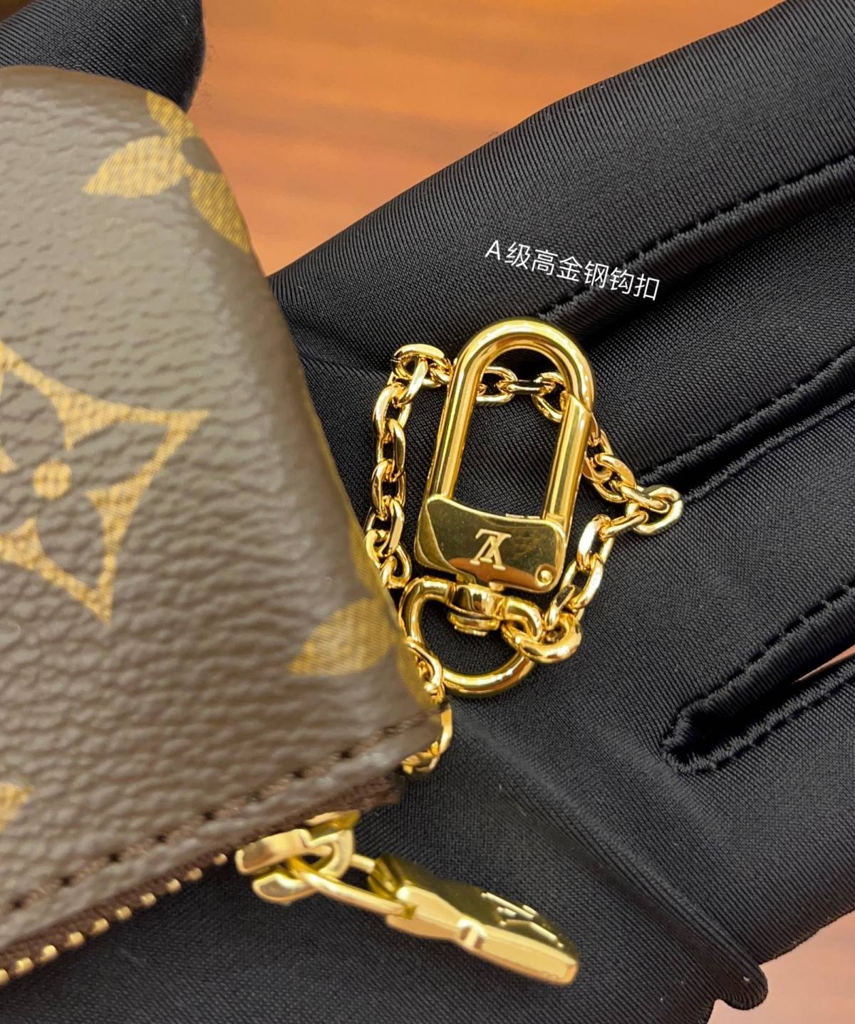 Ellebag Factory’s Expert Replication Techniques for Louis Vuitton M81489 LV Nano Bucket Handbag-ร้านค้าออนไลน์กระเป๋า Louis Vuitton ปลอมคุณภาพดีที่สุด, กระเป๋าออกแบบจำลอง ru