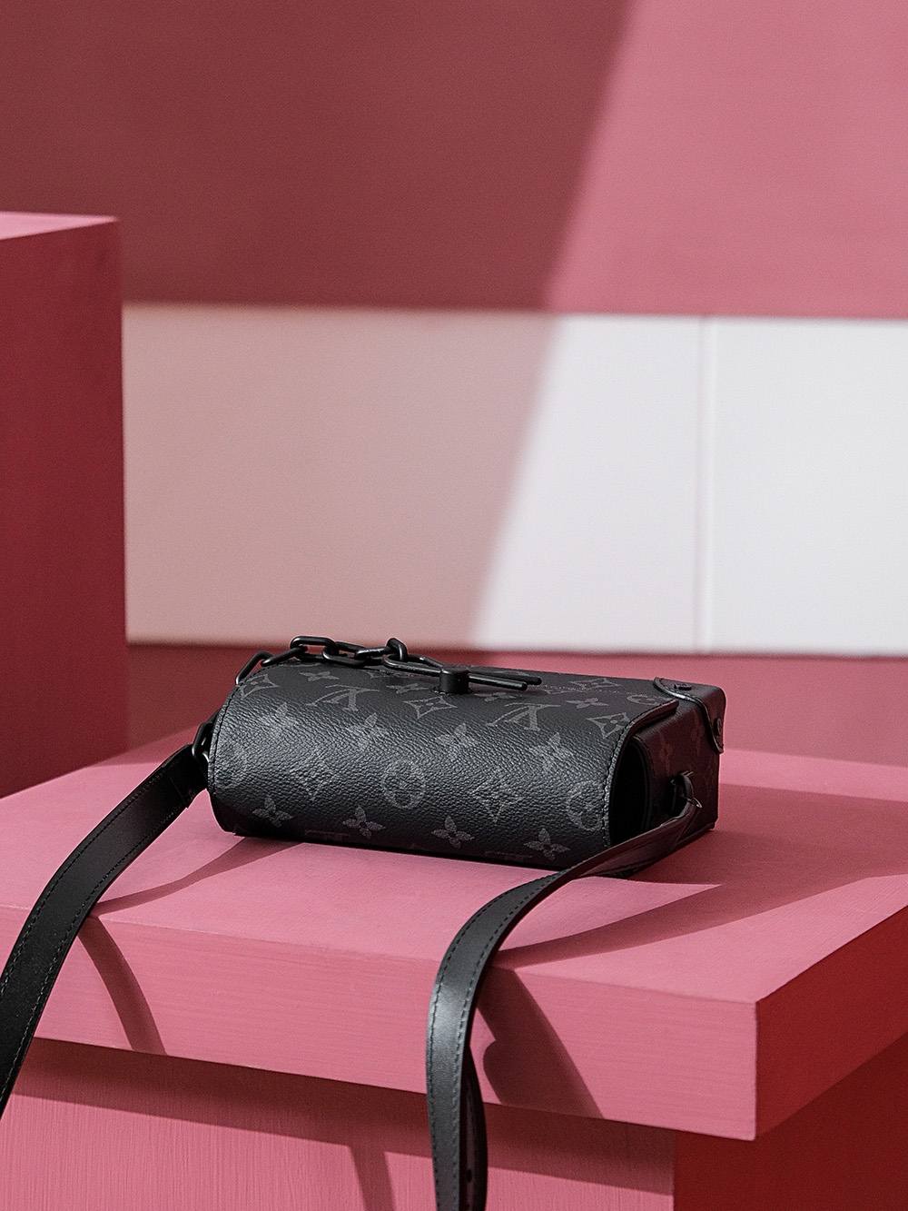 Ellebag Factory’s Replication Expertise: Louis Vuitton STEAMER Mini Handbag (M81783) – Monogram Eclipse Black-Labing Maayo nga Kalidad nga Peke nga Louis Vuitton Bag Online Store, Replica designer bag ru