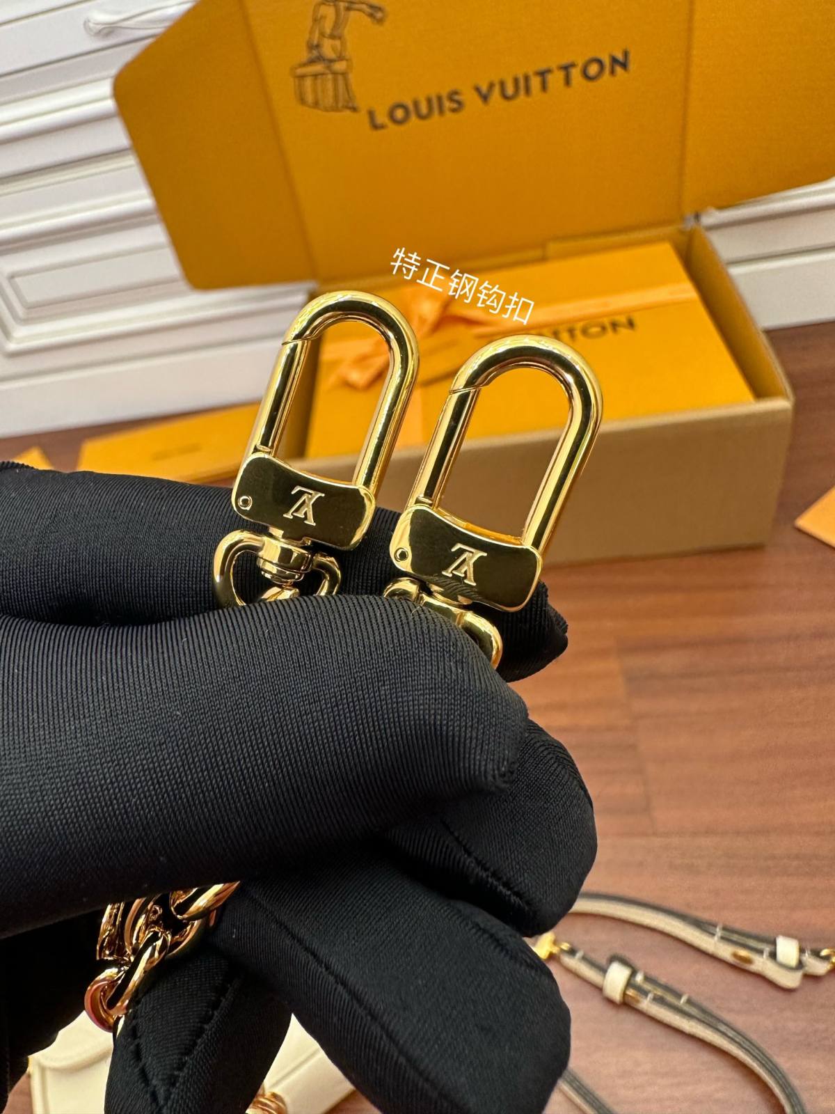 Ellebag Factory Replication Craftsmanship: Louis Vuitton M82154 Black Wallet on Chain Ivy Handbag-L-Aħjar Kwalità Foloz Louis Vuitton Bag Online Store, Replica designer bag ru