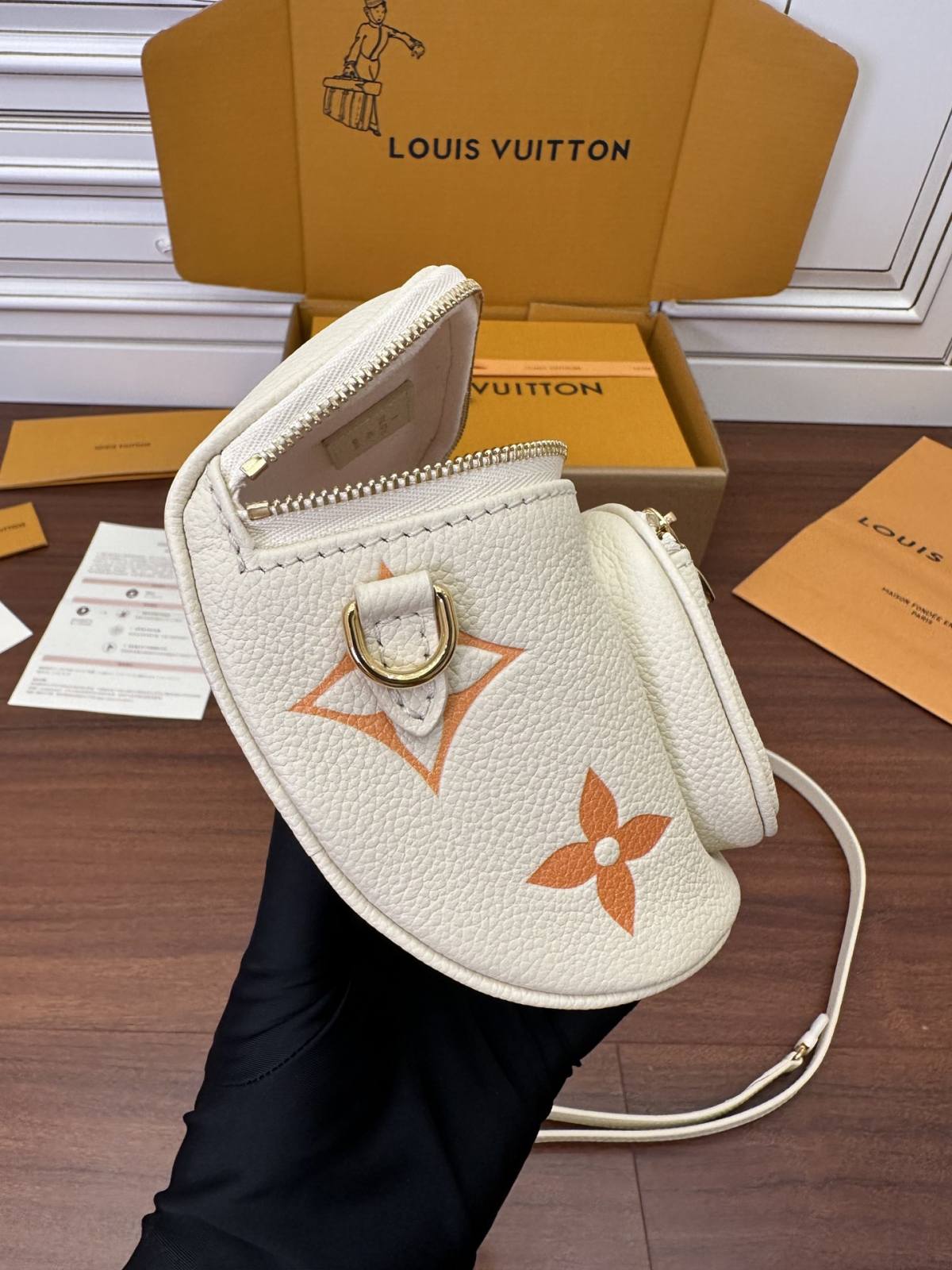 Ellebag Factory Replication Techniques: Louis Vuitton MINI BUMBAG Handbag (M82208) – Yellow-最好的質量假路易威登包網上商店，複製設計師包 ru