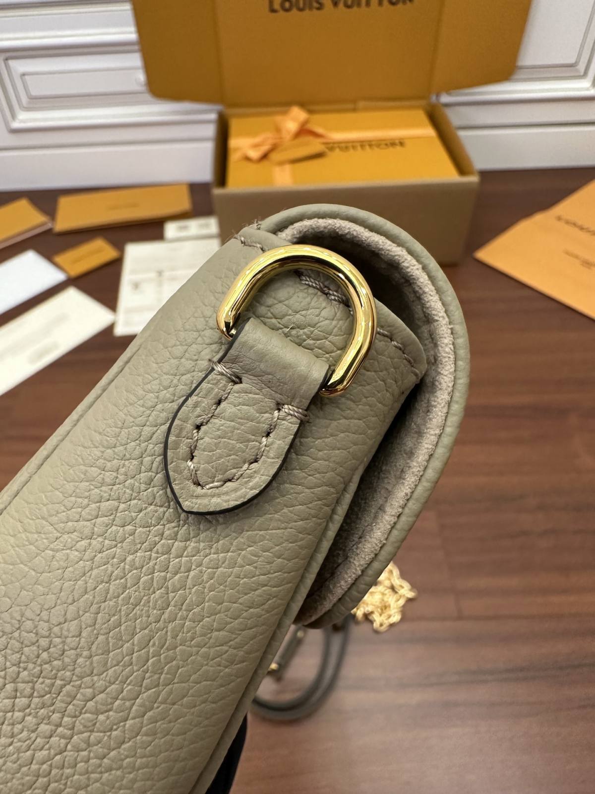 Ellebag Factory Replication Techniques: Louis Vuitton Wallet On Chain Ivy Handbag (M82211)-Best Quality Fake Louis Vuitton Bag Online Store, Replica designer bag ru