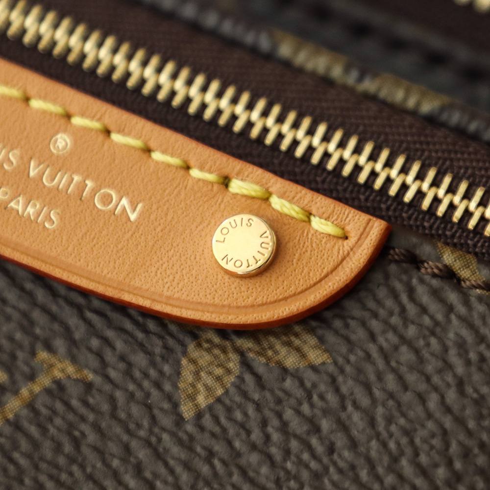 Ellebag Factory Replication Techniques: Louis Vuitton MINI BUMBAG Handbag (M82335)-最高品質の偽のルイヴィトンバッグオンラインストア、レプリカデザイナーバッグru