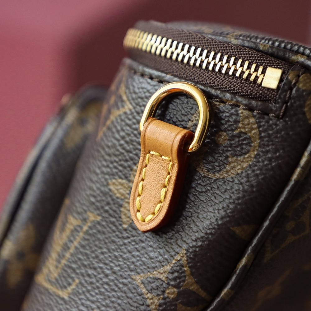 Ellebag Factory Replication Techniques: Louis Vuitton MINI BUMBAG Handbag (M82335)-Labākās kvalitātes viltotās Louis Vuitton somas tiešsaistes veikals, dizaineru somas kopija ru