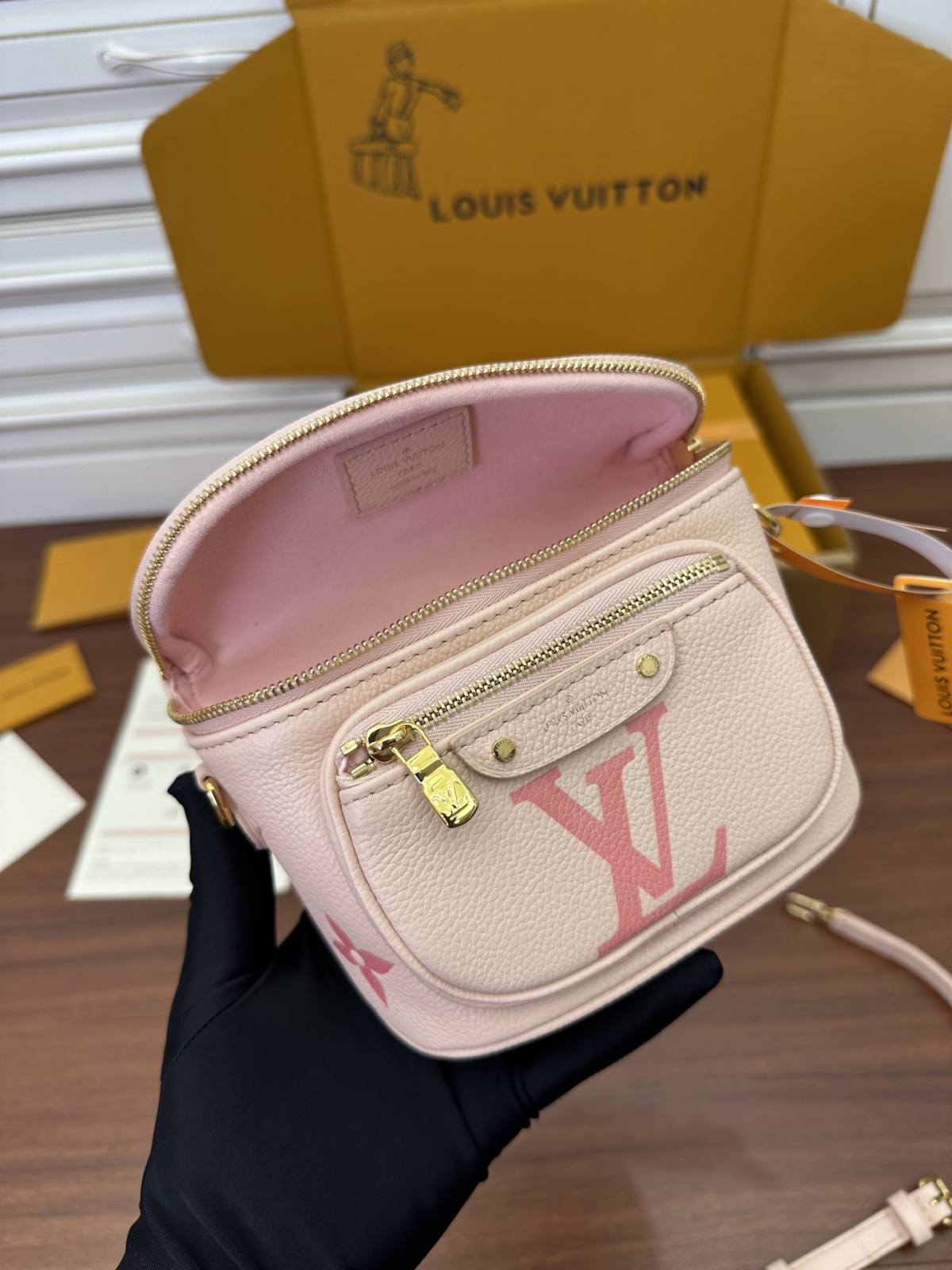 Ellebag Factory Replication Expertise: Louis Vuitton MINI BUMBAG Handbag (M82347) – Pink Gradient Series-Best Quality Fake Louis Vuitton Bag Online Store, Replica designer bag ru