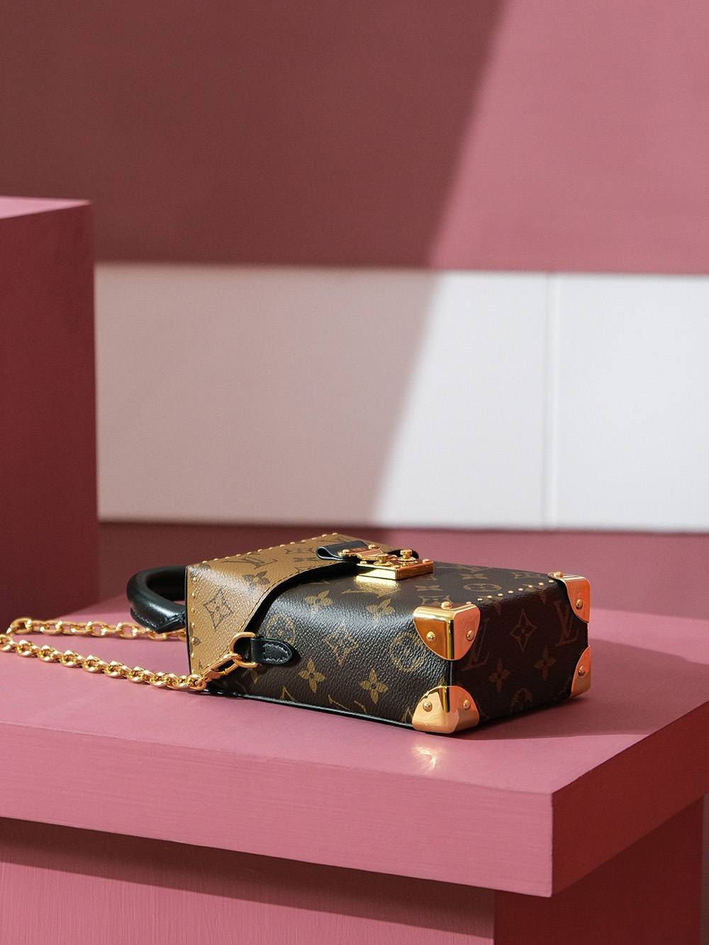 Ellebag Factory’s Exquisite Replication of Louis Vuitton CAMERA BOX M82465-بهترين معيار جي جعلي لوئس ويٽون بيگ آن لائين اسٽور، ريپليڪا ڊيزائنر بيگ ru