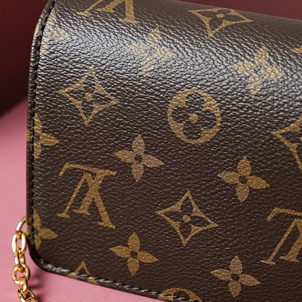 Ellebag Factory’s Expert Replication Techniques for Louis Vuitton Wallet On Chain Lily (M82509)-Best Quality Fake Louis Vuitton Bag Online Store, Replica designer bag ru