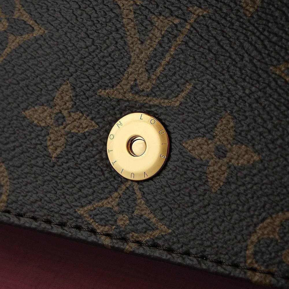 Ellebag Factory’s Expert Replication Techniques for Louis Vuitton Wallet On Chain Lily (M82509)-最好的質量假路易威登包網上商店，複製設計師包 ru