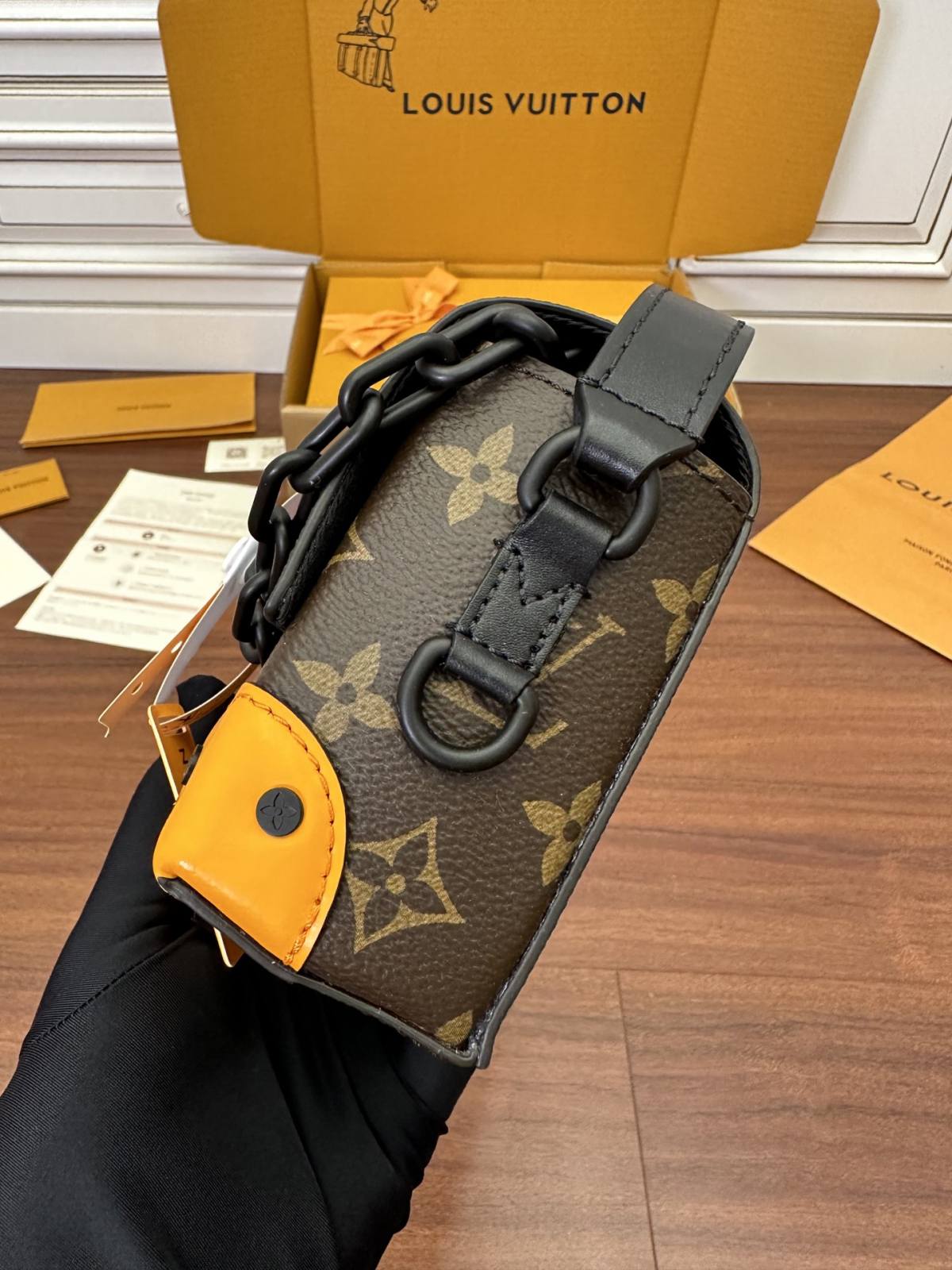 Ellebag Factory’s Exquisite Replication of Louis Vuitton Yellow Men’s Steamer Bag (M82534)-Best Quality Fake Louis Vuitton Bag Online Store, Replica designer bag ru