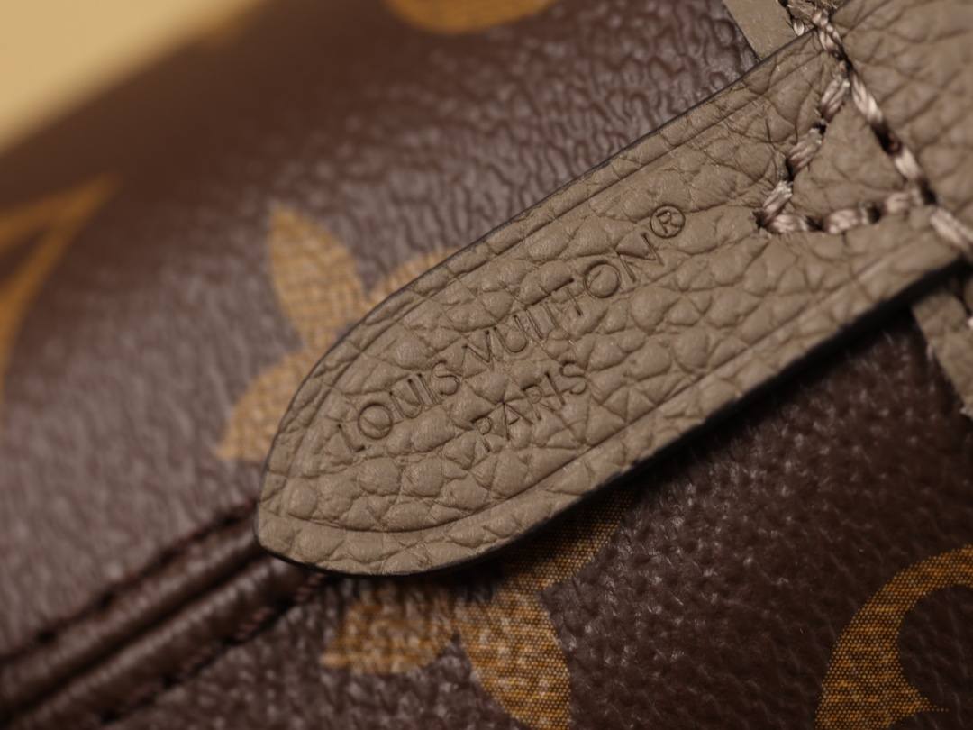 Ellebag’s 1:1 Replica of Louis Vuitton M12109 Neverfull Bandoulière Inside Out BB: A True Reflection of Craftsmanship （2024 Nov updated）-Інтэрнэт-крама падробленай сумкі Louis Vuitton лепшай якасці, рэплікі дызайнерскай сумкі ru