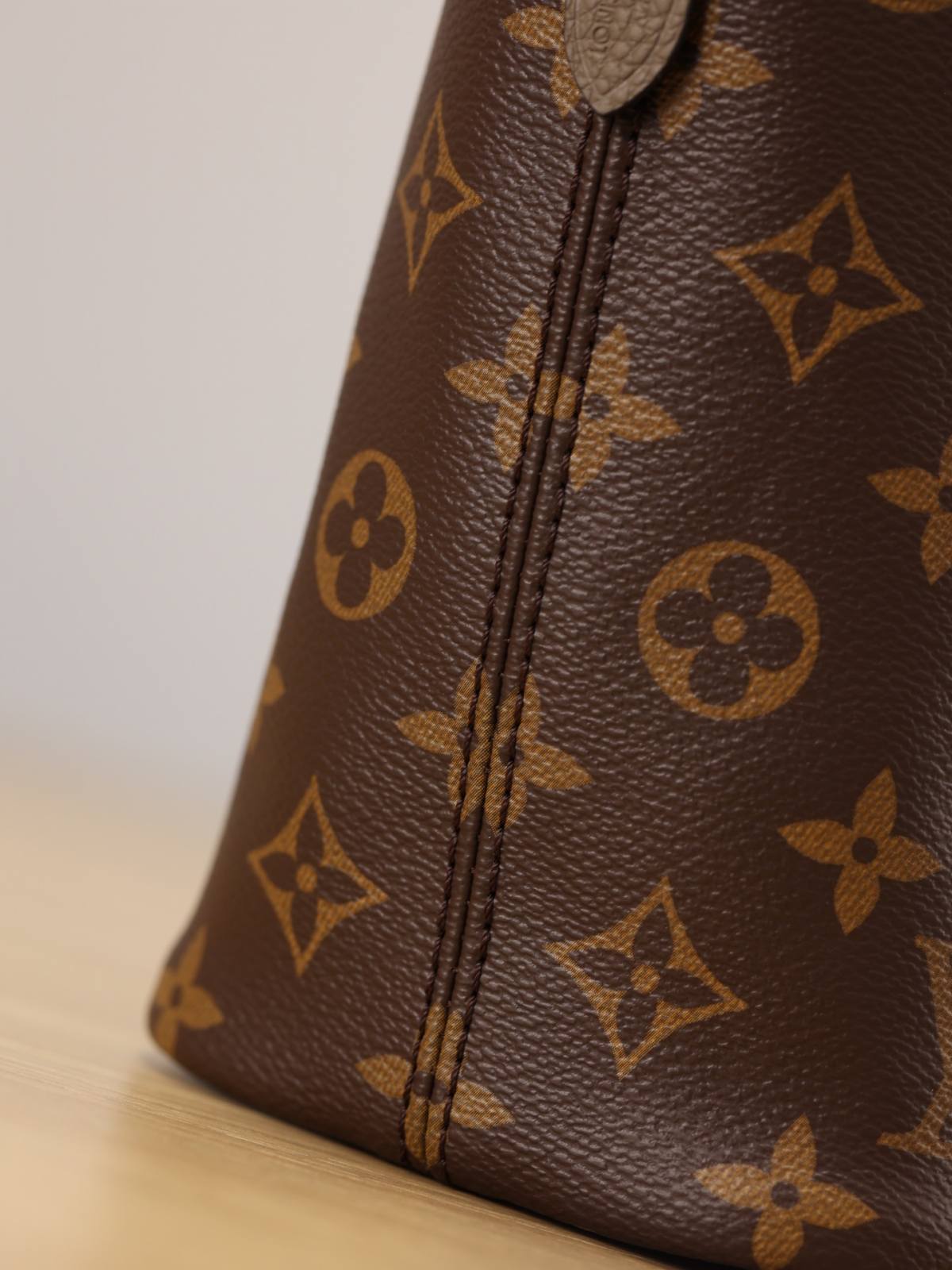 Ellebag’s 1:1 Replica of Louis Vuitton M12109 Neverfull Bandoulière Inside Out BB: A True Reflection of Craftsmanship （2024 Nov updated）-Meilleure qualité de faux sac Louis Vuitton en ligne, réplique de sac de créateur ru