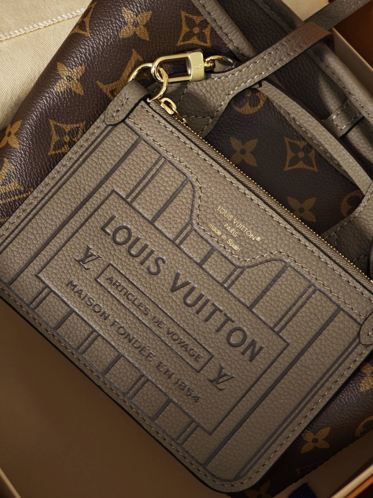 Ellebag’s 1:1 Replica of Louis Vuitton M12109 Neverfull Bandoulière Inside Out BB: A True Reflection of Craftsmanship （2024 Nov updated）-മികച്ച ഗുണനിലവാരമുള്ള വ്യാജ ലൂയിസ് വിറ്റൺ ബാഗ് ഓൺലൈൻ സ്റ്റോർ, റെപ്ലിക്ക ഡിസൈനർ ബാഗ് ru