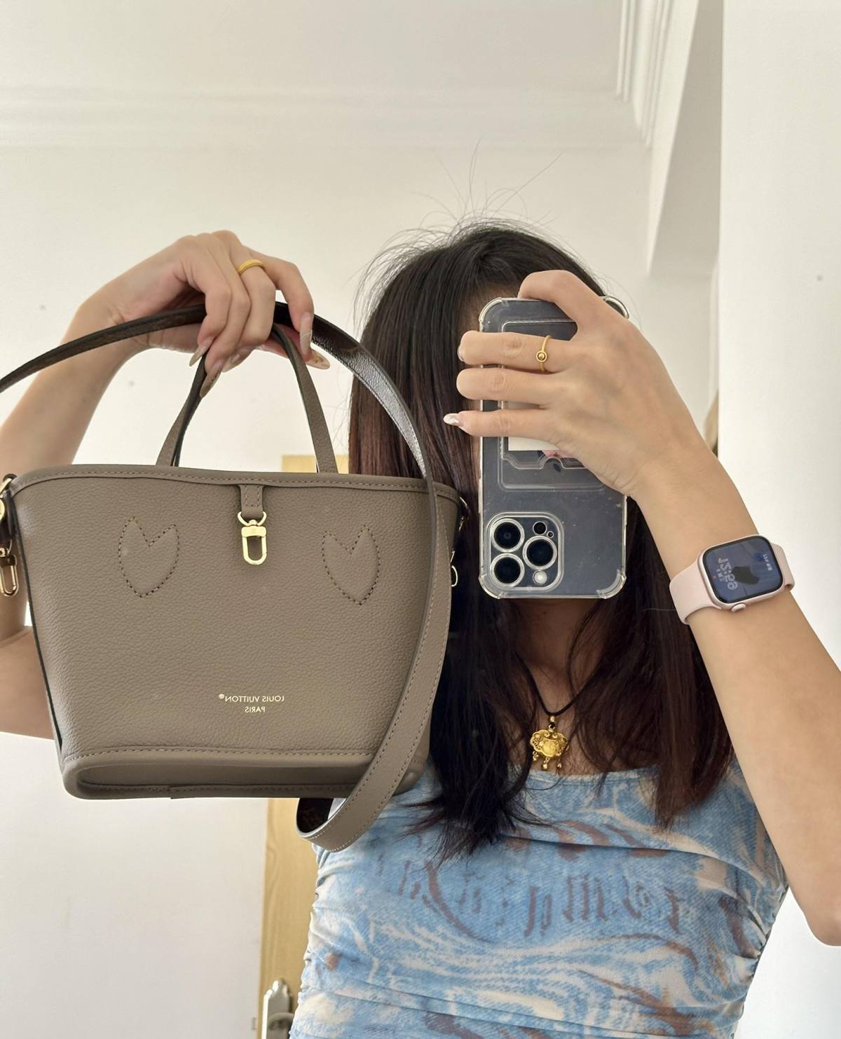 Ellebag’s 1:1 Replica of Louis Vuitton M12109 Neverfull Bandoulière Inside Out BB: A True Reflection of Craftsmanship （2024 Nov updated）-Bedste kvalitet Fake Louis Vuitton Bag Online Store, Replica designer bag ru