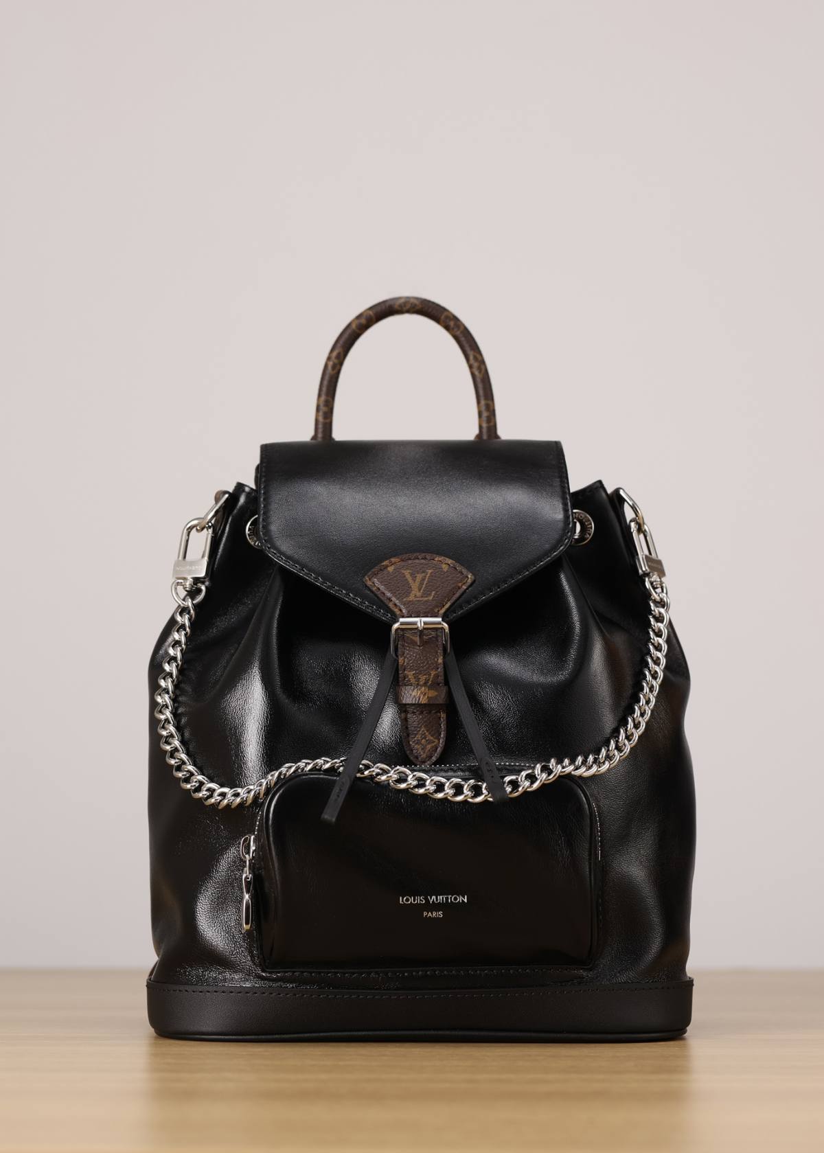 Ellebag’s 1:1 Replica of Louis Vuitton M12587 Montsouris PM: A Masterpiece of Craftsmanship（2024 Nov updated）-Loja online de bolsa Louis Vuitton falsa de melhor qualidade, bolsa de designer de réplica ru