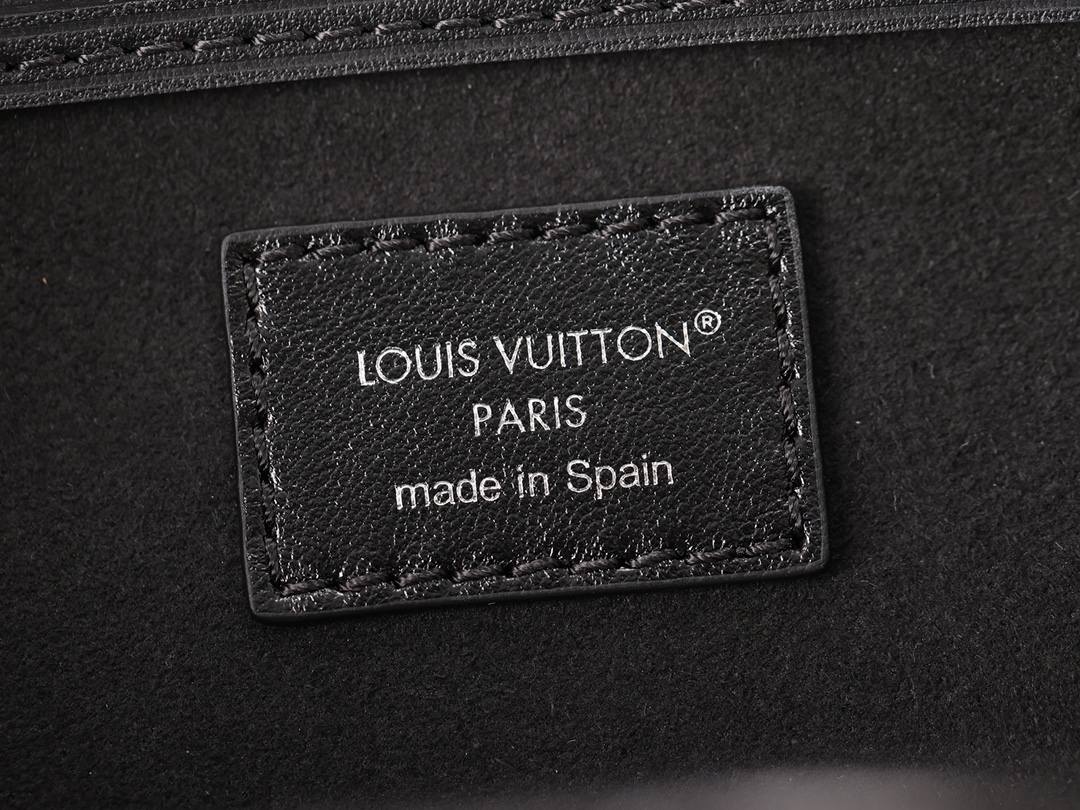 Ellebag’s 1:1 Replica of Louis Vuitton M12587 Montsouris PM: A Masterpiece of Craftsmanship（2024 Nov updated）-Beste Kwaliteit Vals Louis Vuitton Sak Aanlyn Winkel, Replika ontwerper sak ru