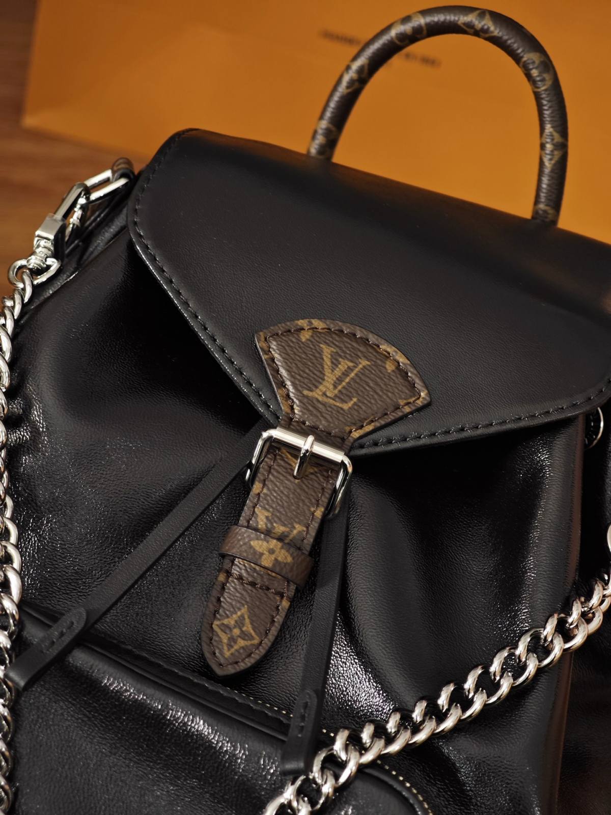 Ellebag’s 1:1 Replica of Louis Vuitton M12587 Montsouris PM: A Masterpiece of Craftsmanship（2024 Nov updated）-Online obchod s falošnou taškou Louis Vuitton najvyššej kvality, replika značkovej tašky ru