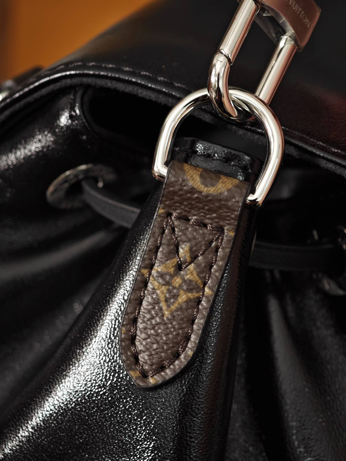 Ellebag’s 1:1 Replica of Louis Vuitton M12587 Montsouris PM: A Masterpiece of Craftsmanship（2024 Nov updated）-Online obchod s falošnou taškou Louis Vuitton najvyššej kvality, replika značkovej tašky ru