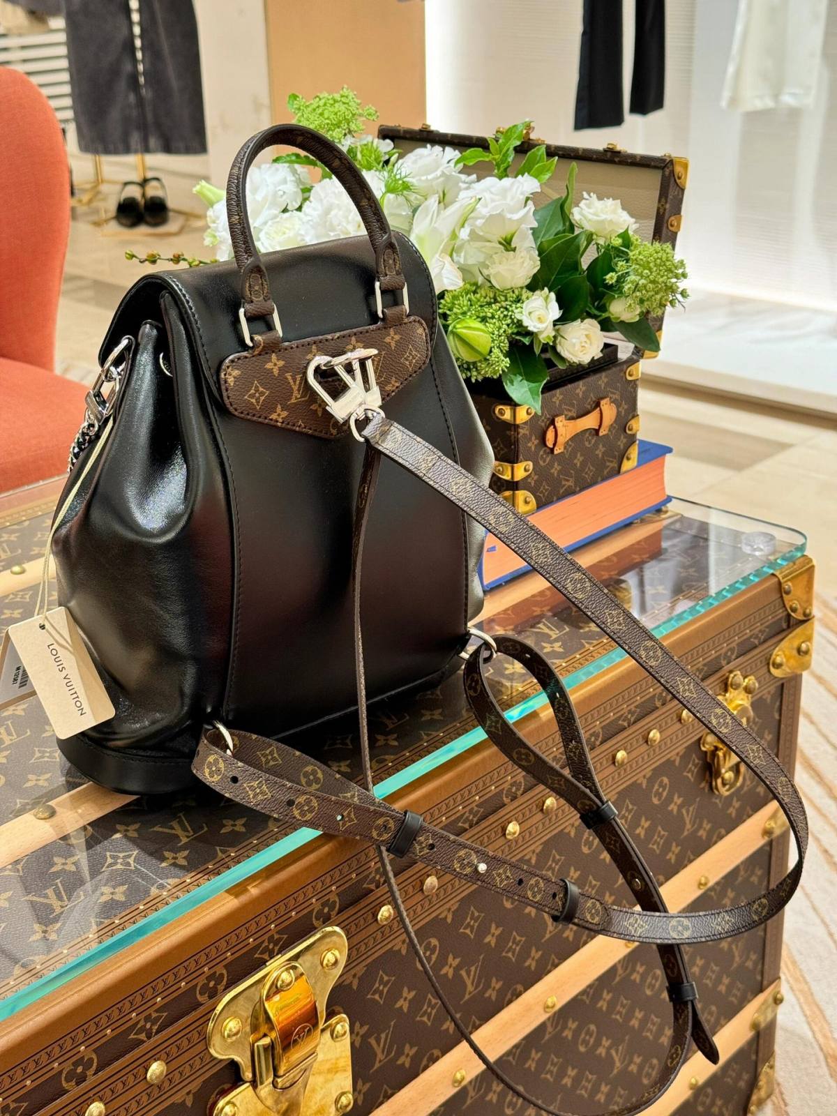 Ellebag’s 1:1 Replica of Louis Vuitton M12587 Montsouris PM: A Masterpiece of Craftsmanship（2024 Nov updated）-Beste Kwaliteit Vals Louis Vuitton Sak Aanlyn Winkel, Replika ontwerper sak ru