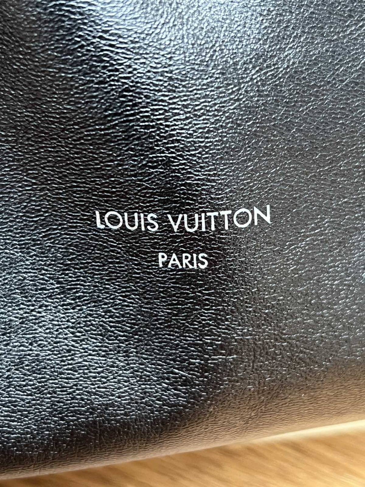 Ellebag’s 1:1 Replica of Louis Vuitton M24861 Carryall Cargo Small Handbag（2024 Nov updated）-بہترین معیار کا جعلی لوئس ووٹن بیگ آن لائن اسٹور، ریپلیکا ڈیزائنر بیگ آر یو