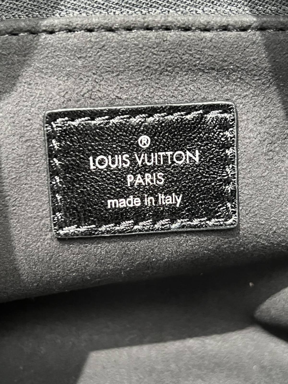 Ellebag’s 1:1 Replica of Louis Vuitton M24861 Carryall Cargo Small Handbag（2024 Nov updated）-最高品質の偽のルイヴィトンバッグオンラインストア、レプリカデザイナーバッグru