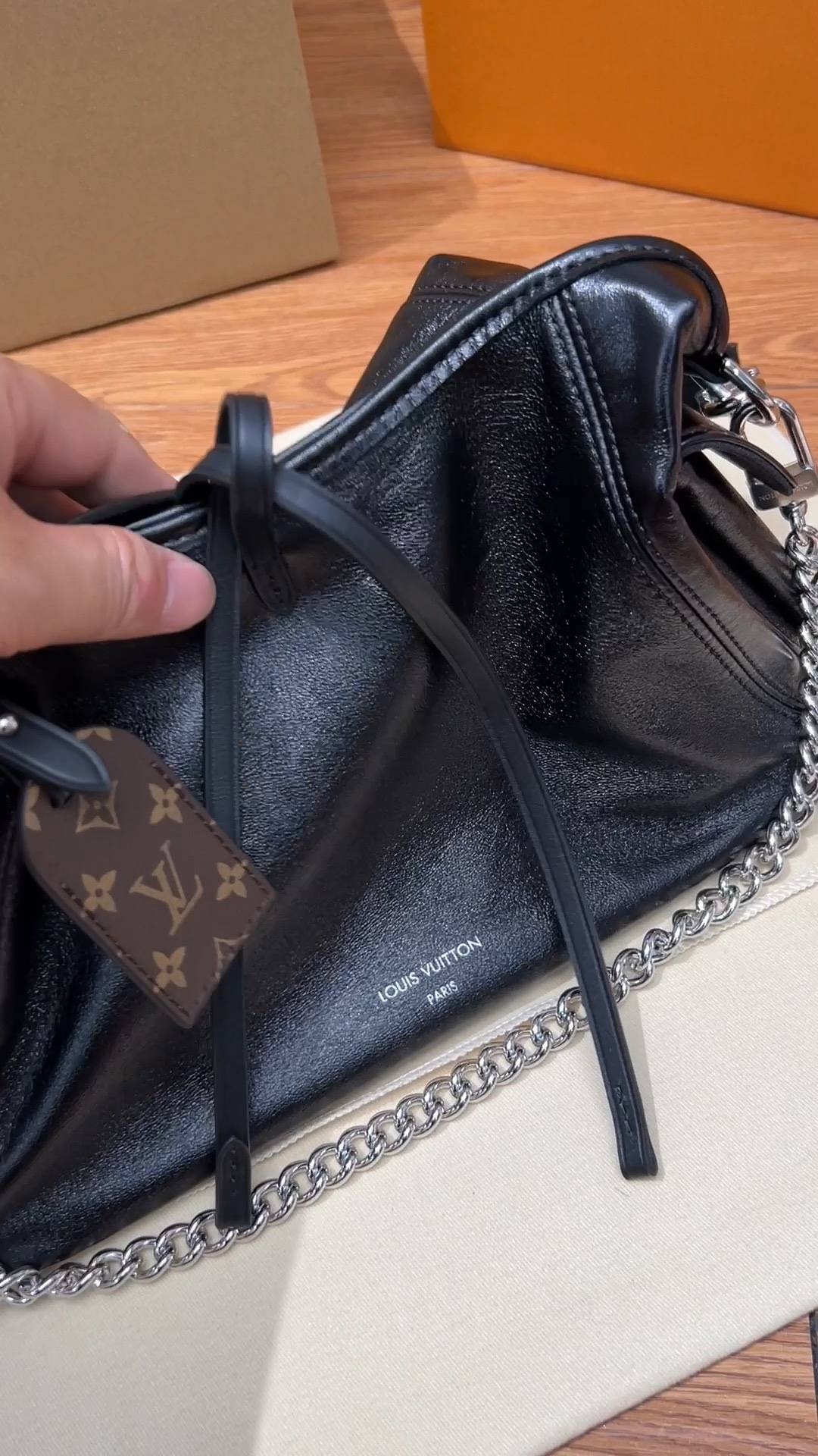 Ellebag’s 1:1 Replica of Louis Vuitton M24861 Carryall Cargo Small Handbag（2024 Nov updated）-بہترین معیار کا جعلی لوئس ووٹن بیگ آن لائن اسٹور، ریپلیکا ڈیزائنر بیگ آر یو