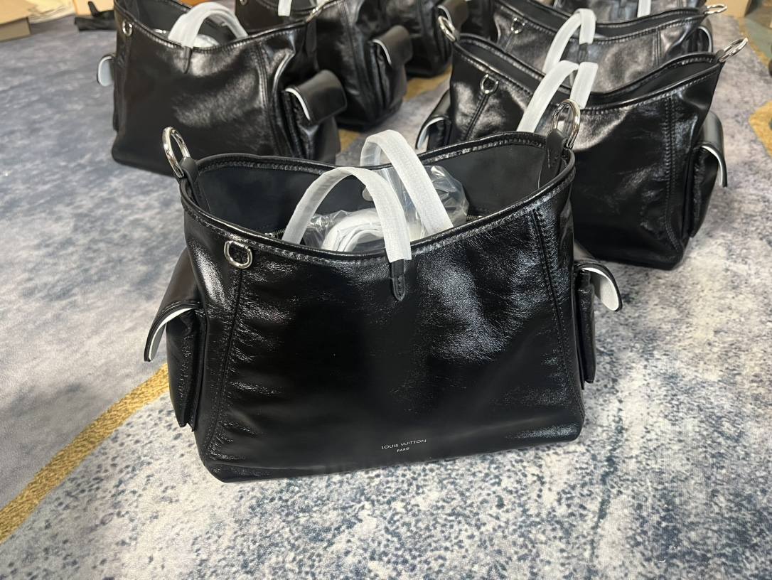 Ellebag’s 1:1 Replica of Louis Vuitton M24861 Carryall Cargo Small Handbag（2024 Nov updated）-Καλύτερης ποιότητας Fake Louis Vuitton Ηλεκτρονικό κατάστημα, Replica designer bag ru