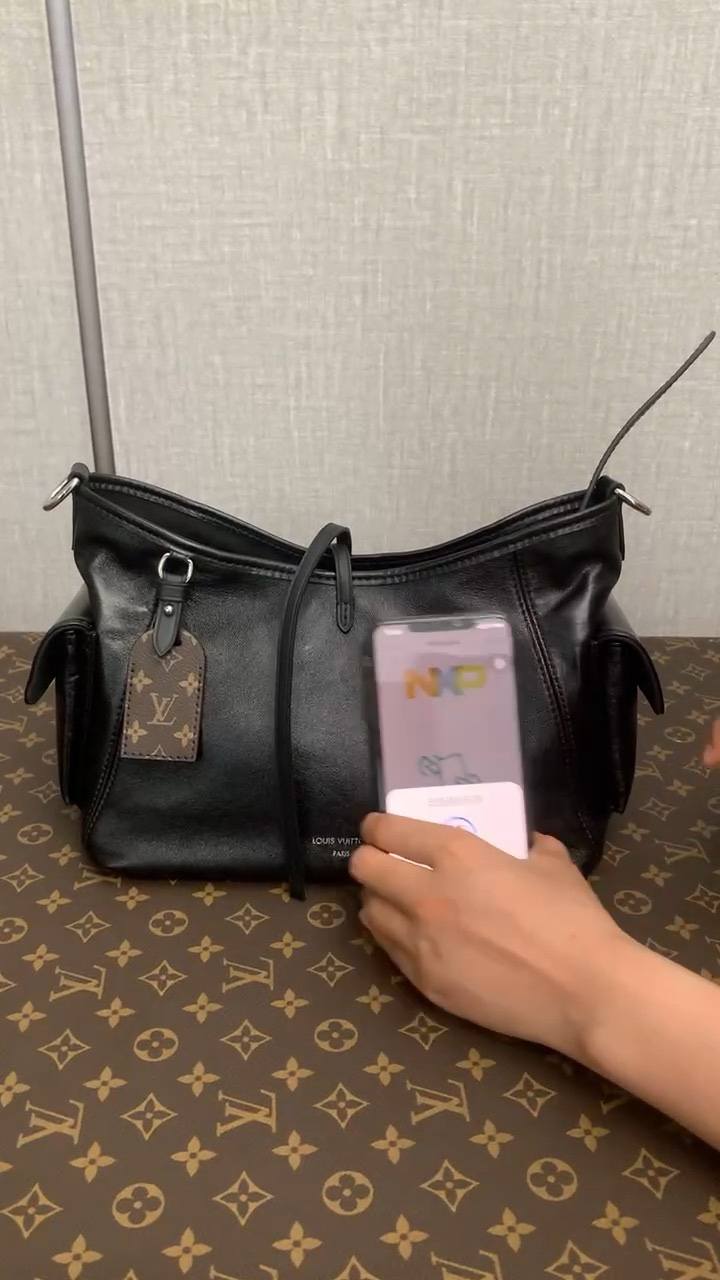 Ellebag’s 1:1 Replica of Louis Vuitton M24861 Carryall Cargo Small Handbag（2024 Nov updated）-بہترین معیار کا جعلی لوئس ووٹن بیگ آن لائن اسٹور، ریپلیکا ڈیزائنر بیگ آر یو