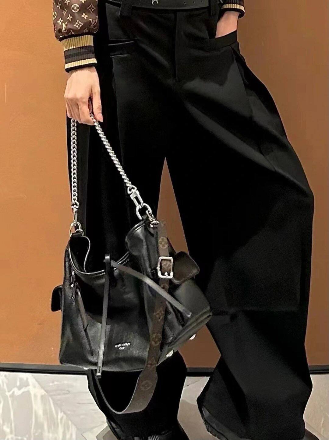 Ellebag’s 1:1 Replica of Louis Vuitton M24861 Carryall Cargo Small Handbag（2024 Nov updated）-بہترین معیار کا جعلی لوئس ووٹن بیگ آن لائن اسٹور، ریپلیکا ڈیزائنر بیگ آر یو