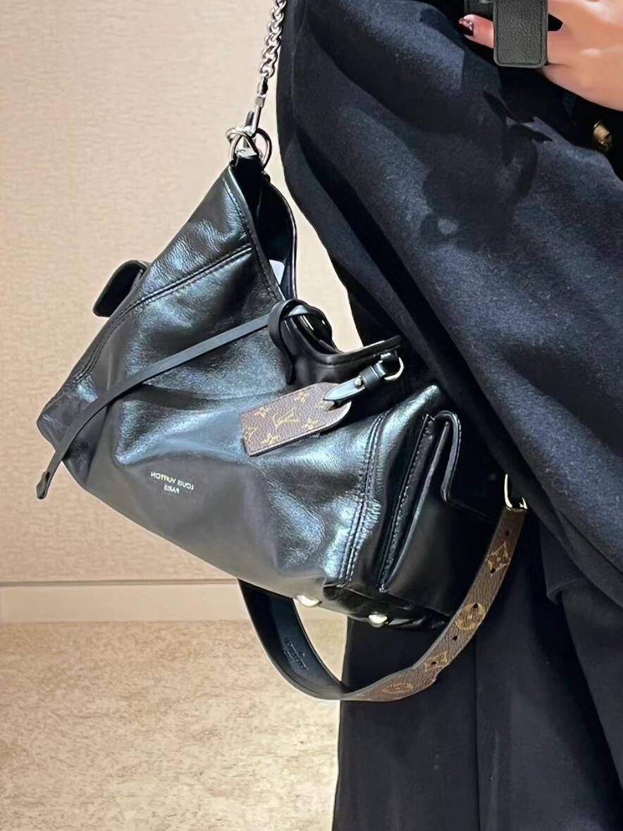 Ellebag’s 1:1 Replica of Louis Vuitton M24861 Carryall Cargo Small Handbag（2024 Nov updated）-بہترین معیار کا جعلی لوئس ووٹن بیگ آن لائن اسٹور، ریپلیکا ڈیزائنر بیگ آر یو