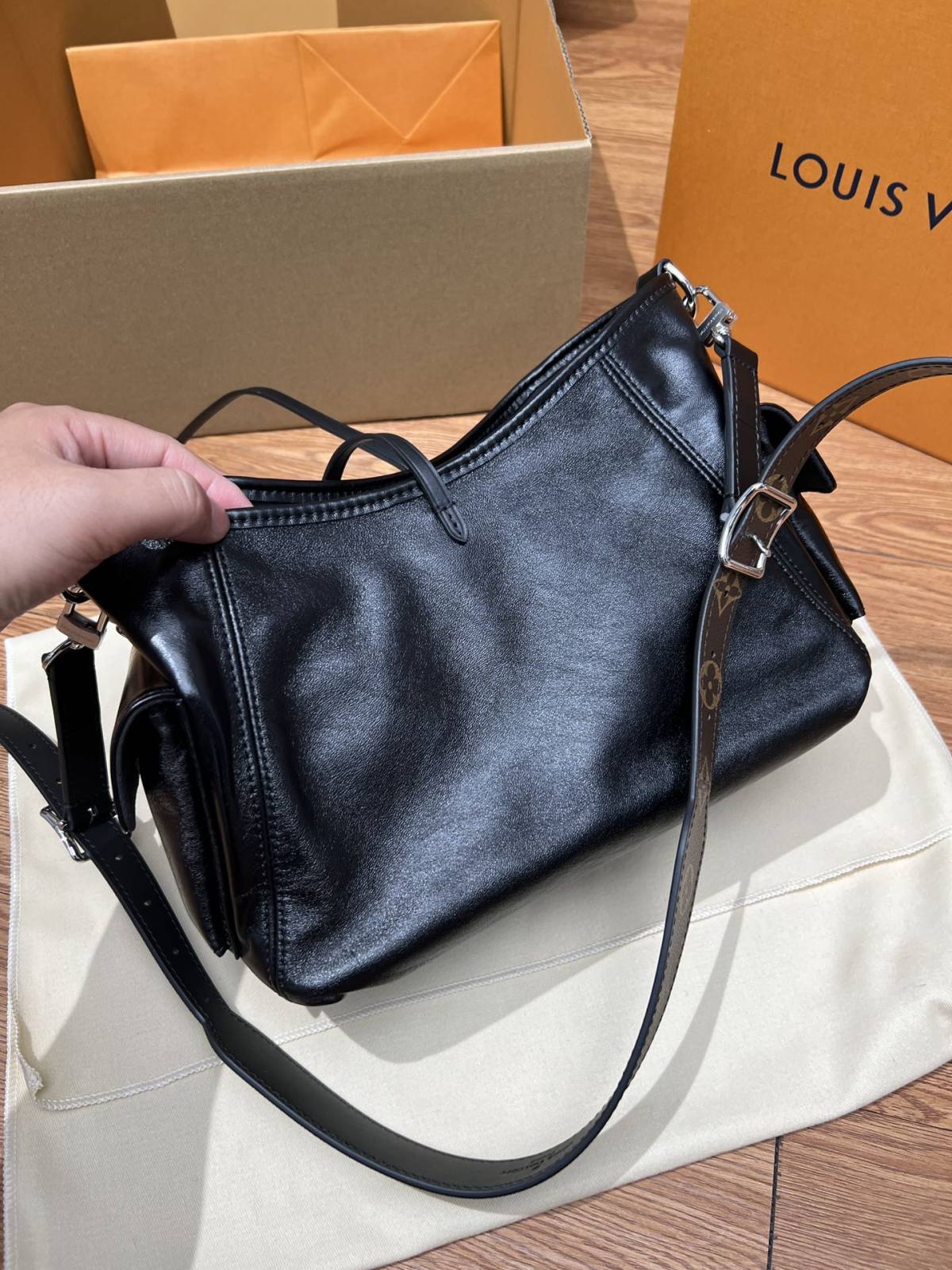 Ellebag’s 1:1 Replica of Louis Vuitton M24861 Carryall Cargo Small Handbag（2024 Nov updated）-Καλύτερης ποιότητας Fake Louis Vuitton Ηλεκτρονικό κατάστημα, Replica designer bag ru