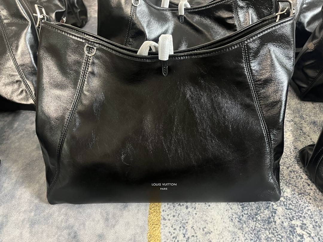 Ellebag’s 1:1 Replica of Louis Vuitton M25143 Carryall Dark Medium Handbag（2024 Nov updated）-Best Quality Fake Louis Vuitton Bag Online Store, Replica designer bag ru