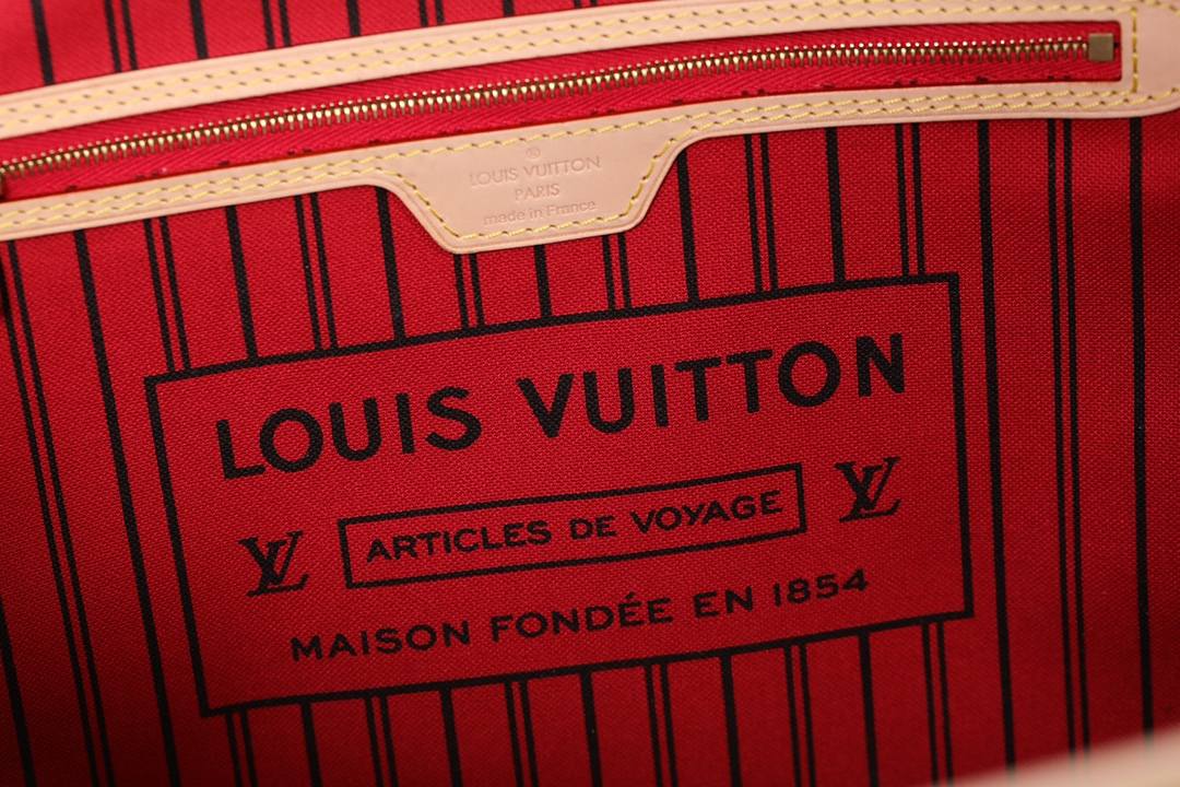 Ellebag’s 1:1 Replica of Louis Vuitton M41177 Neverfull Medium Tote – The Iconic Monogram with Red Interior （2024 Nov updated）-Negozio in linea della borsa falsa di Louis Vuitton di migliore qualità, borsa del progettista della replica ru