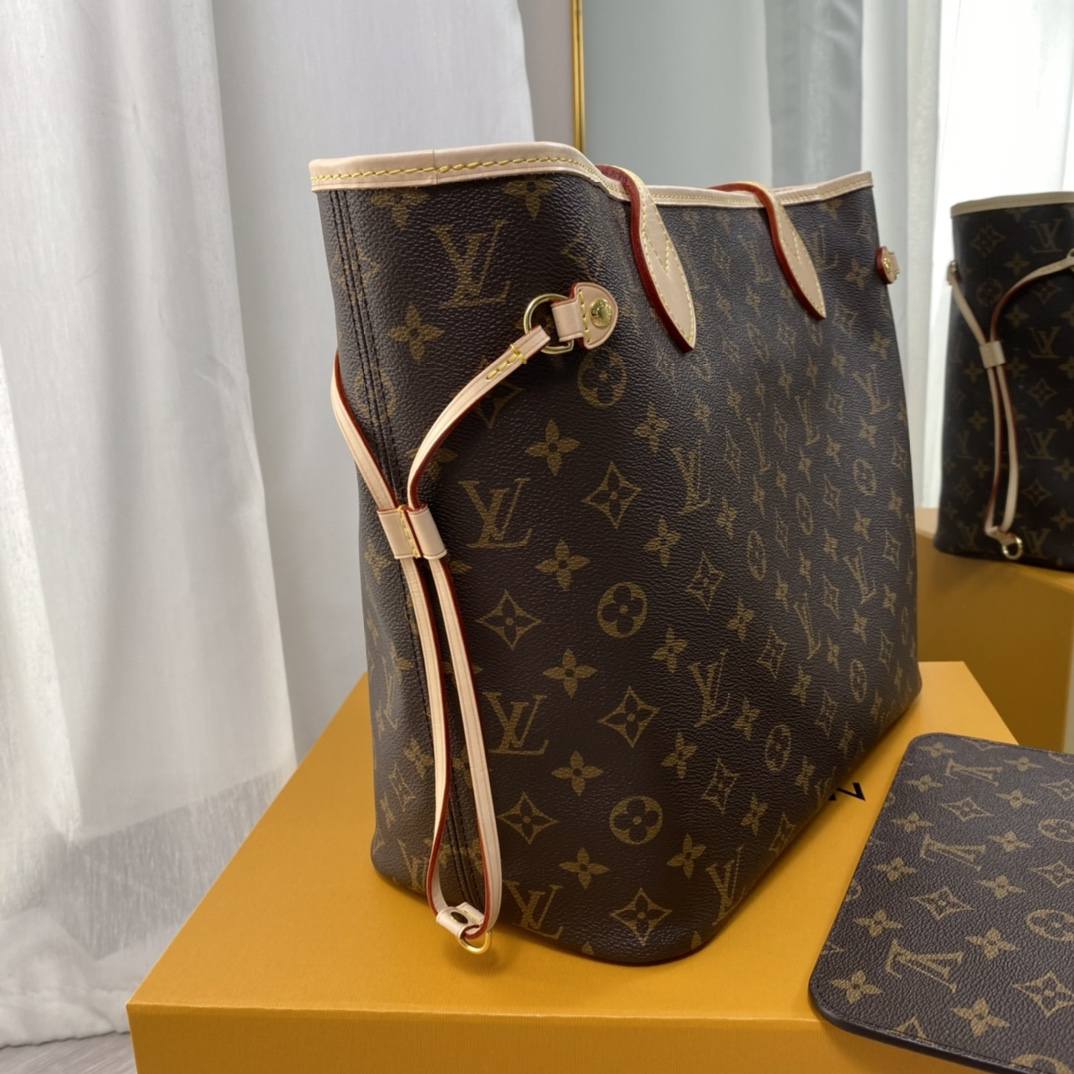 Ellebag’s 1:1 Replica of Louis Vuitton M41177 Neverfull Medium Tote – The Iconic Monogram with Red Interior （2024 Nov updated）-بہترین معیار کا جعلی لوئس ووٹن بیگ آن لائن اسٹور، ریپلیکا ڈیزائنر بیگ آر یو