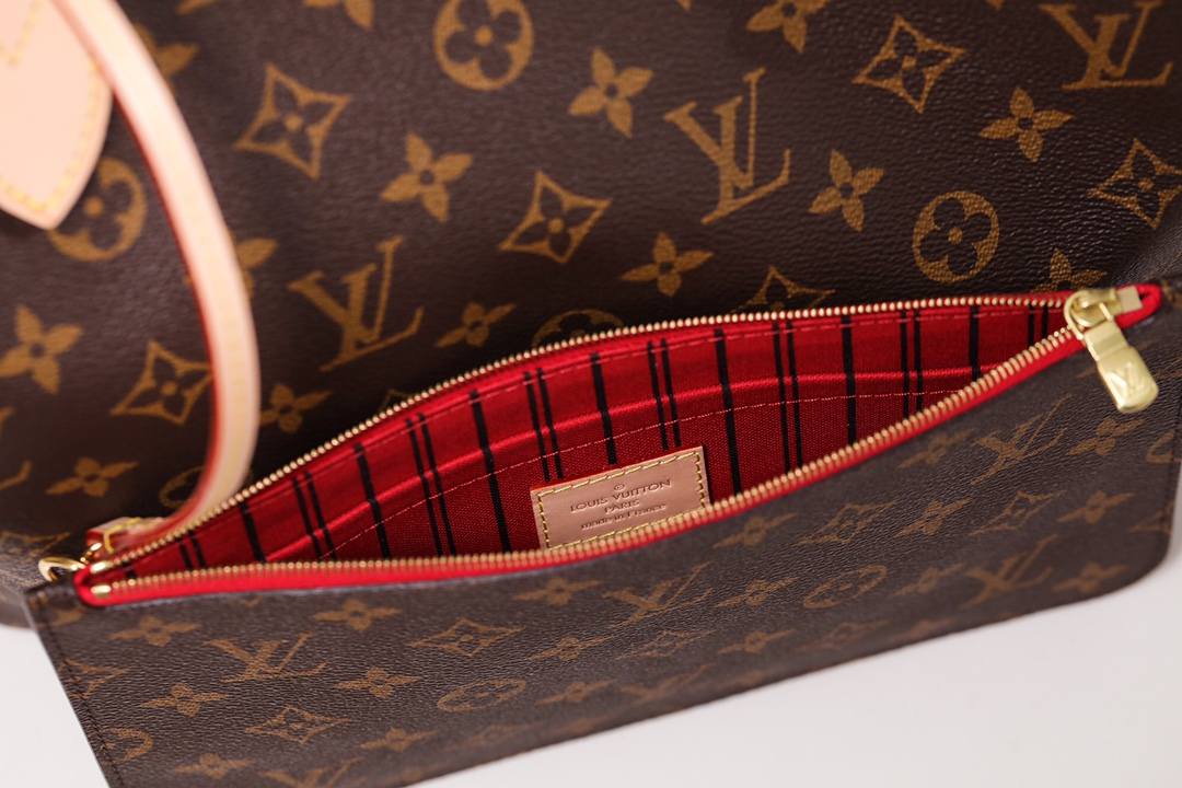 Ellebag’s 1:1 Replica of Louis Vuitton M41177 Neverfull Medium Tote – The Iconic Monogram with Red Interior （2024 Nov updated）-Pangalusna kualitas palsu Louis Vuitton Kantong Toko Online, Replica desainer kantong ru