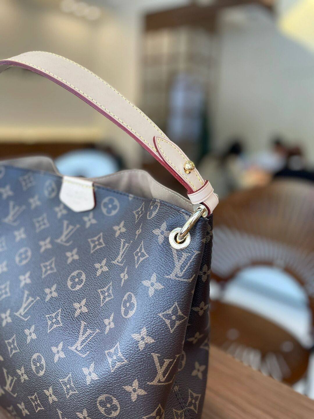 Ellebag’s 1:1 Replica of Louis Vuitton M43701 Graceful Small Handbag – The Ultimate Monogram Classic（2024 Nov updated）-Best Quality Fake Louis Vuitton Bag Online Store, Replica designer bag ru