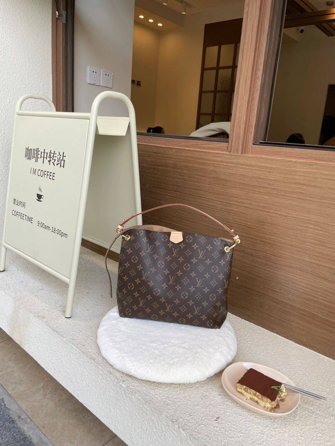 Ellebag’s 1:1 Replica of Louis Vuitton M43701 Graceful Small Handbag – The Ultimate Monogram Classic（2024 Nov updated）-L-Aħjar Kwalità Foloz Louis Vuitton Bag Online Store, Replica designer bag ru